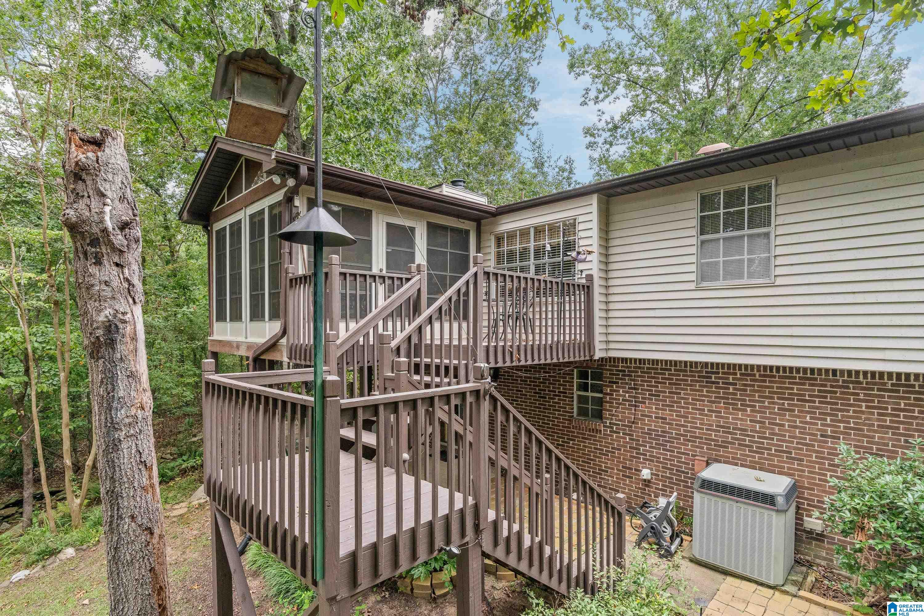 1942 WATERVIEW CIRCLE