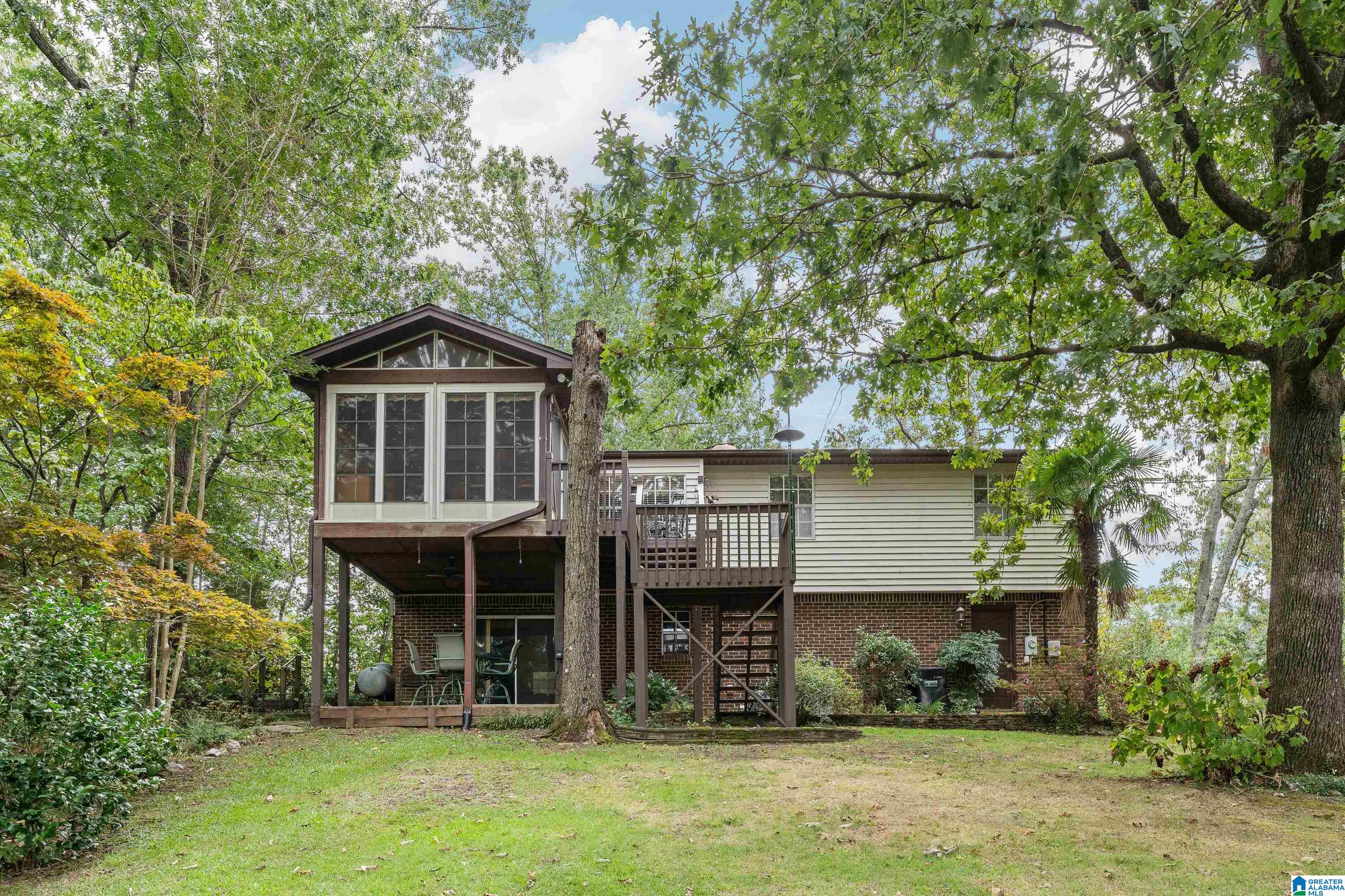 1942 WATERVIEW CIRCLE