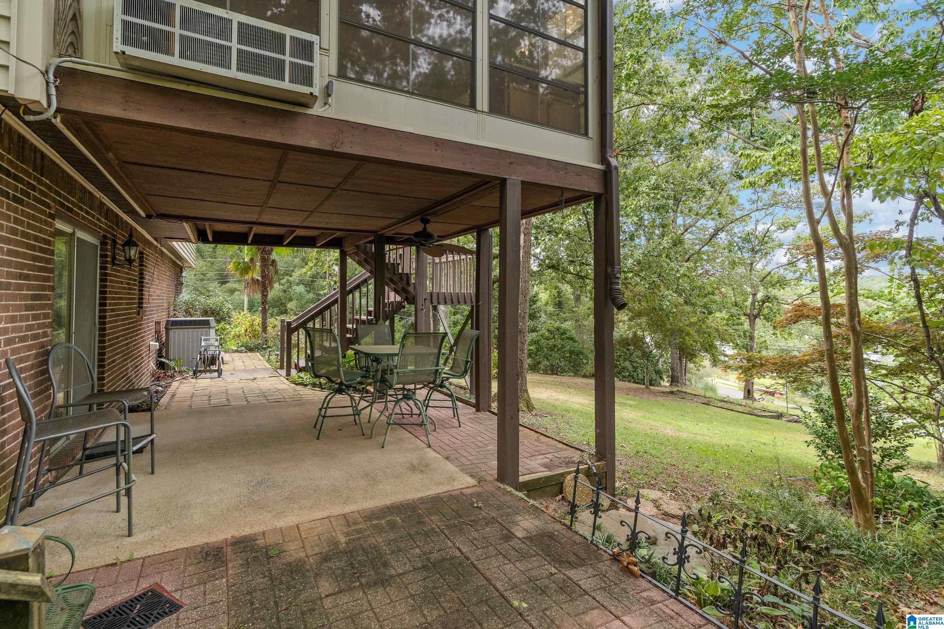 1942 WATERVIEW CIRCLE