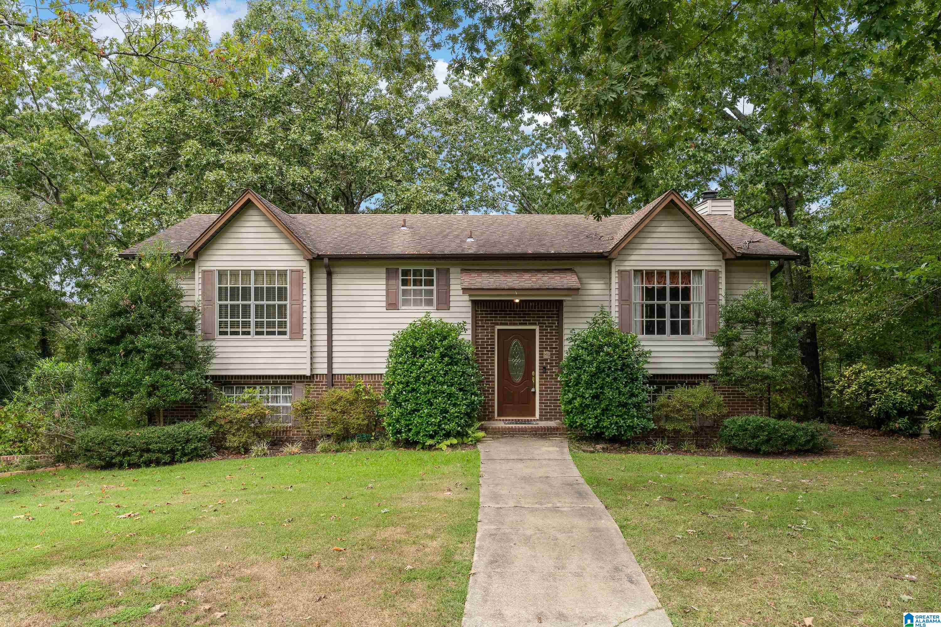 1942 WATERVIEW CIRCLE
