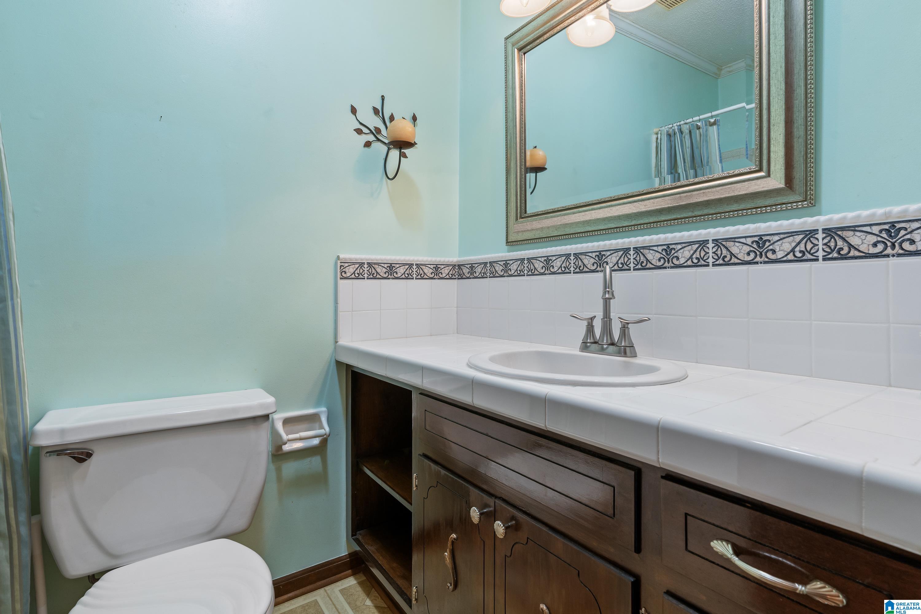 1942 WATERVIEW CIRCLE