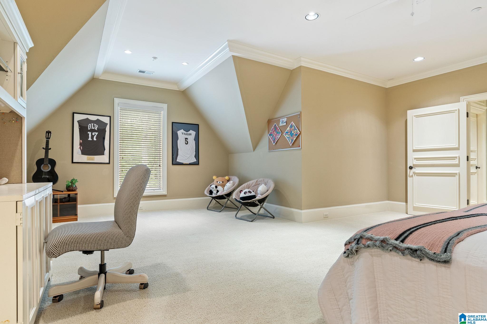 487 SPRING VALLEY DRIVE