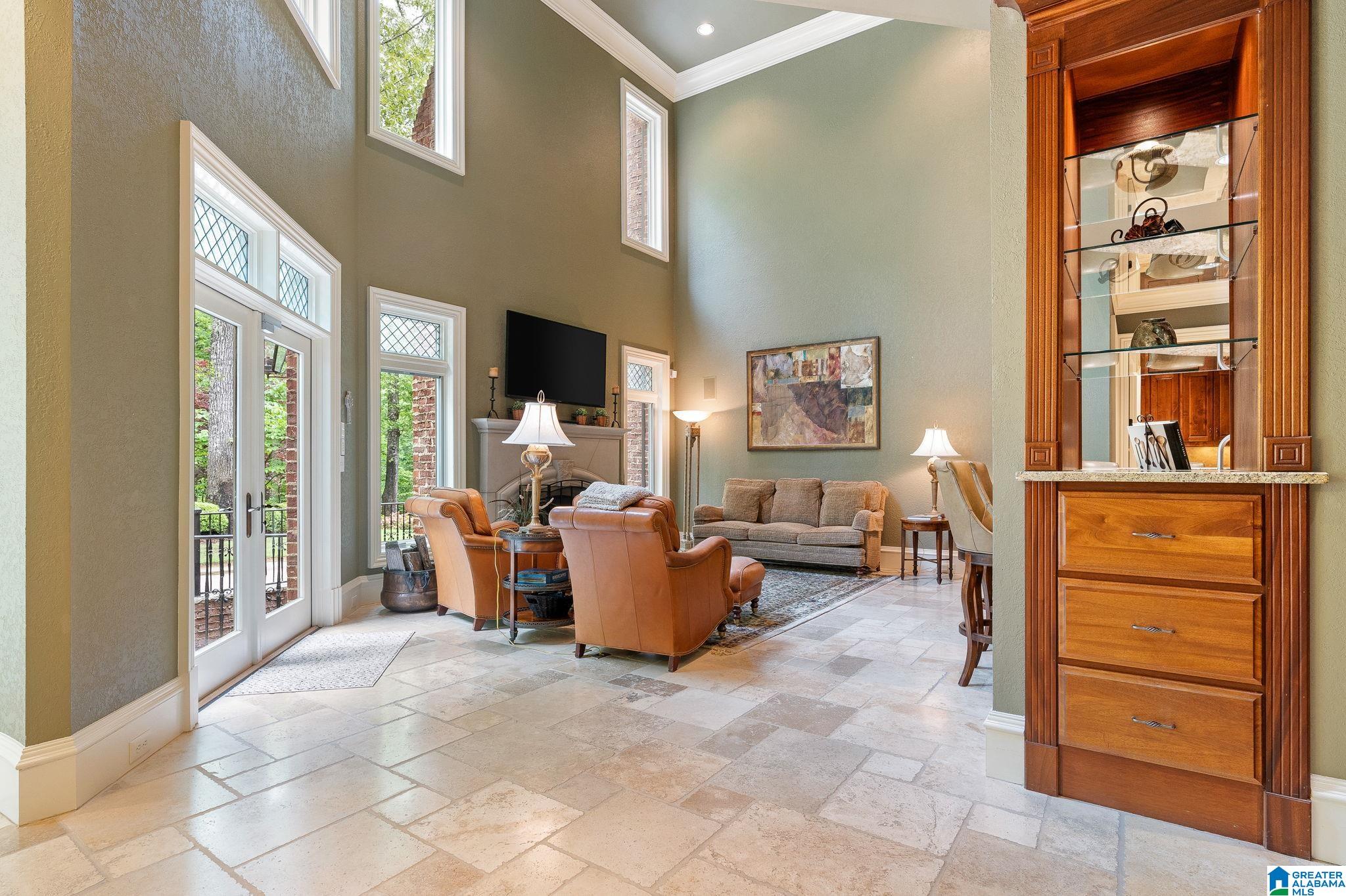 487 SPRING VALLEY DRIVE