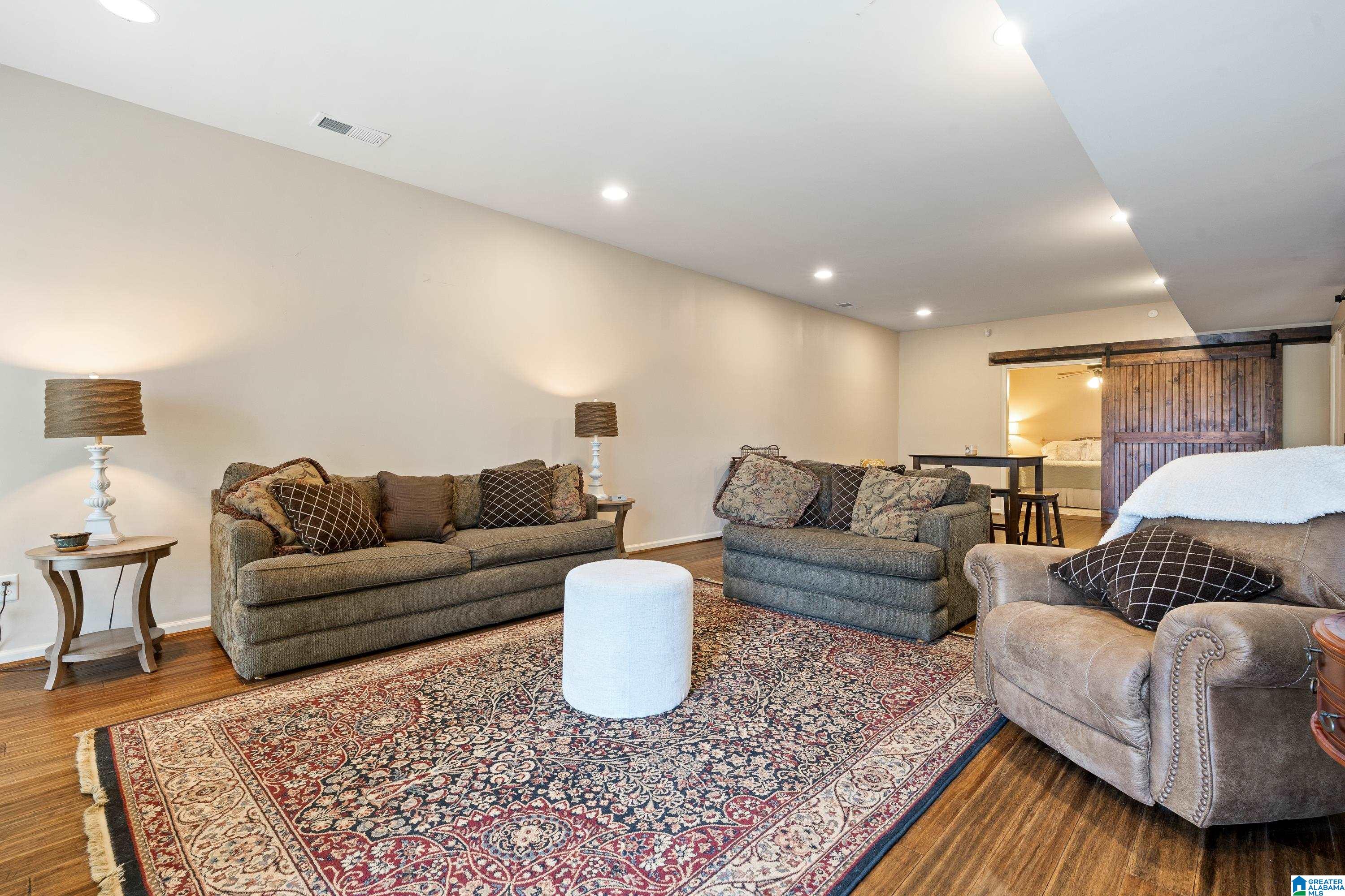 5306 SOUTHCREST COVE