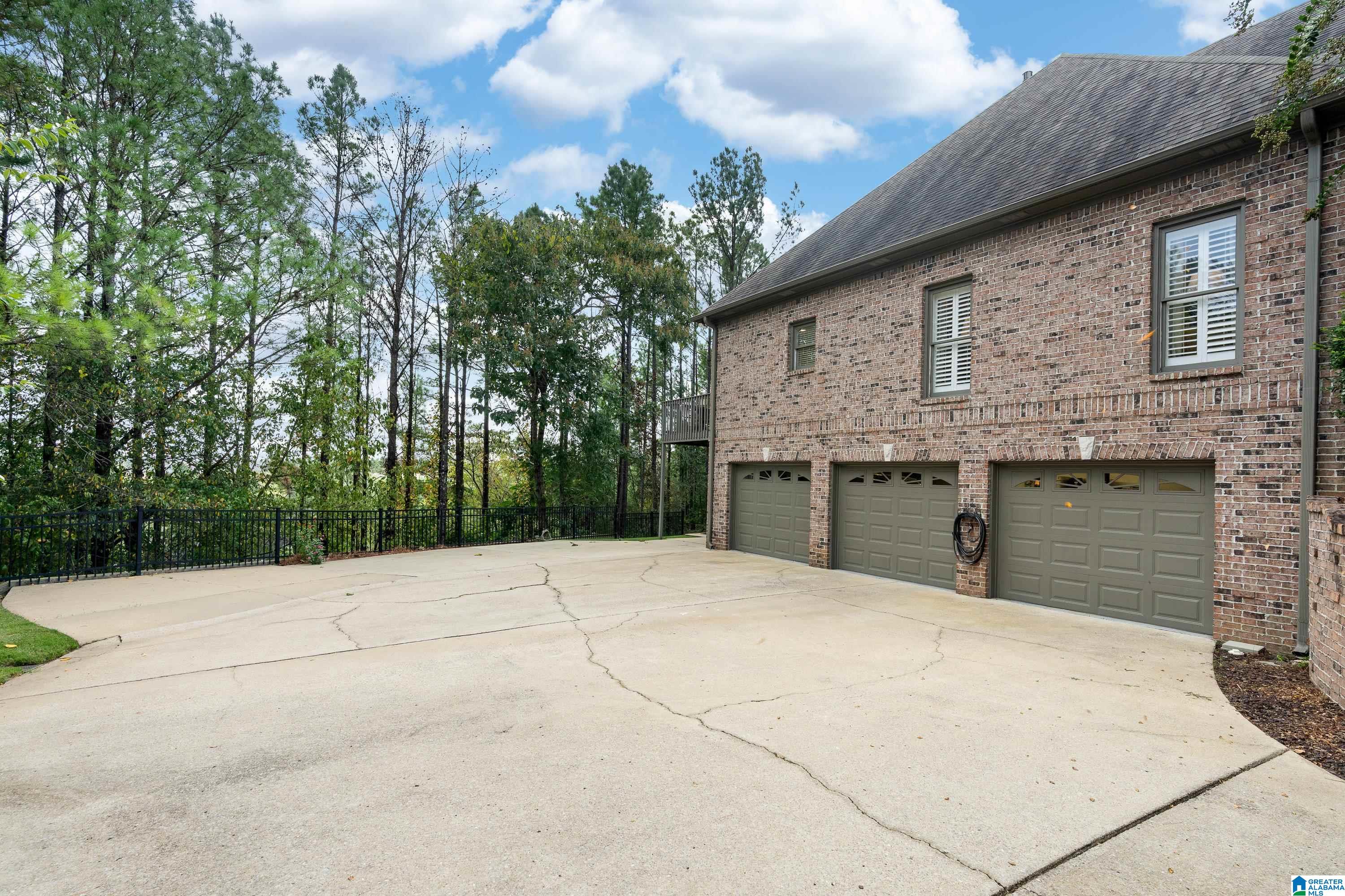 5306 SOUTHCREST COVE