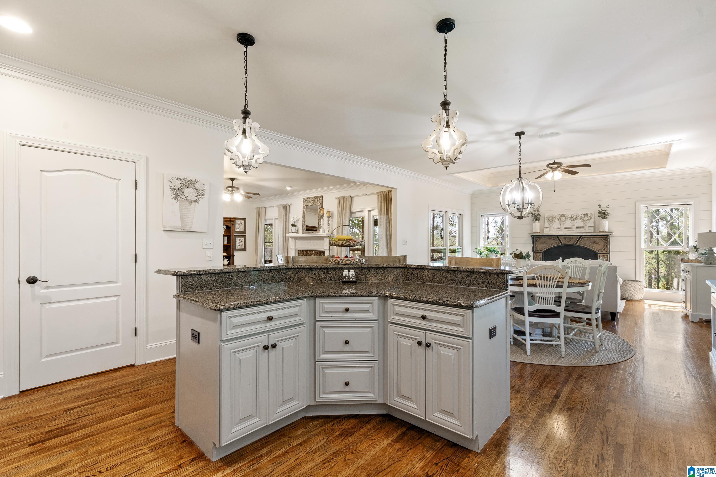 5306 SOUTHCREST COVE