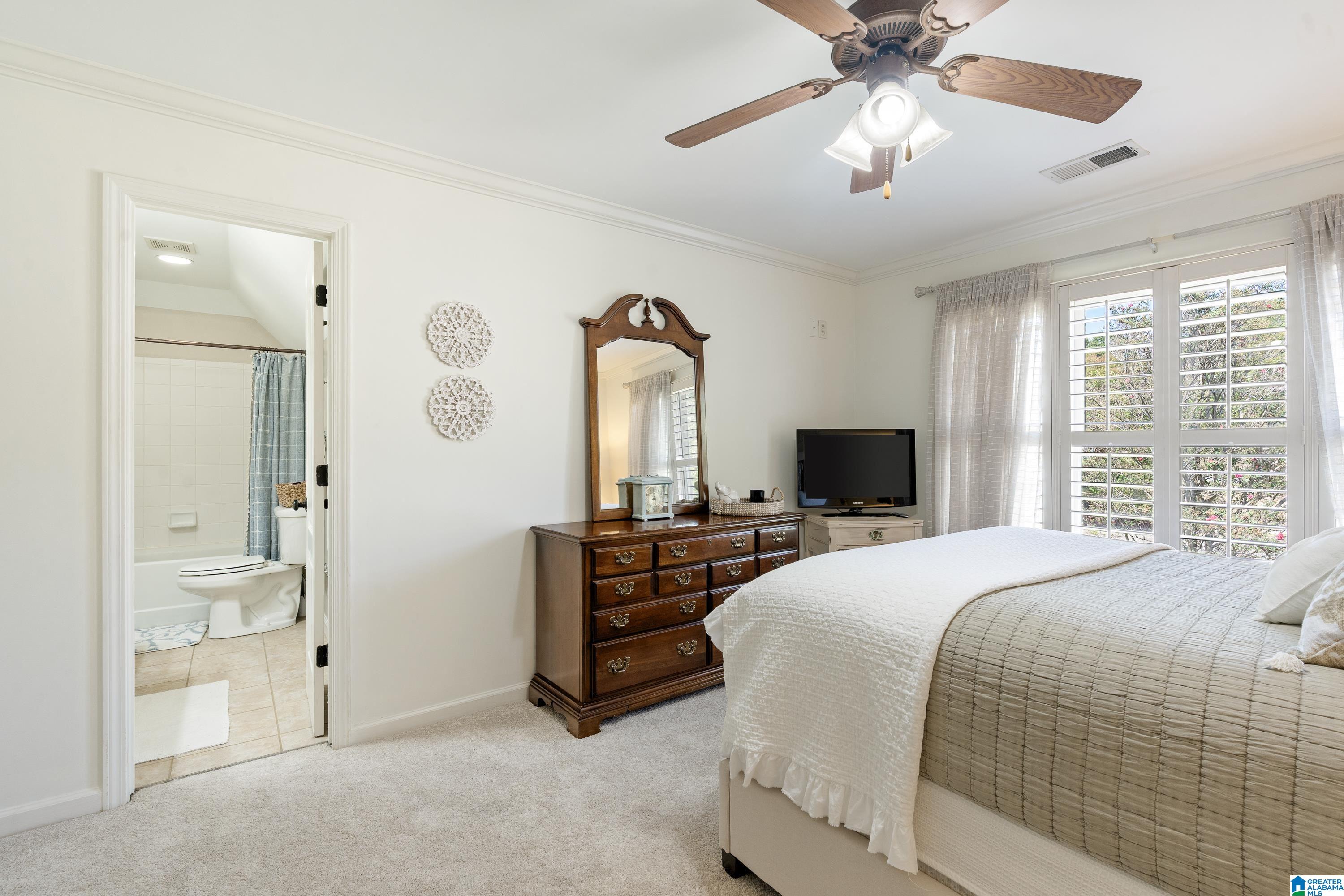 5306 SOUTHCREST COVE