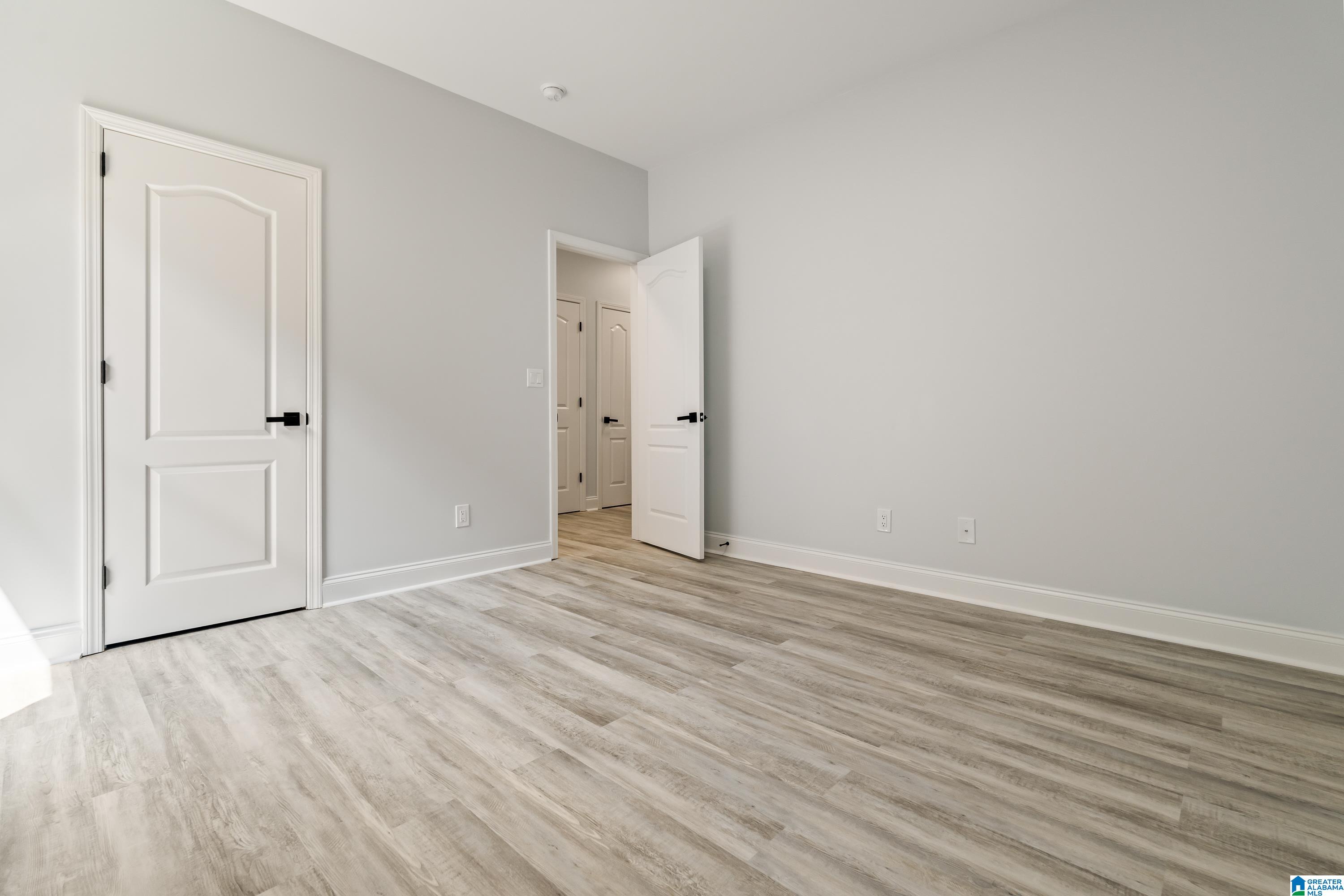 5536 PARK SIDE CIRCLE