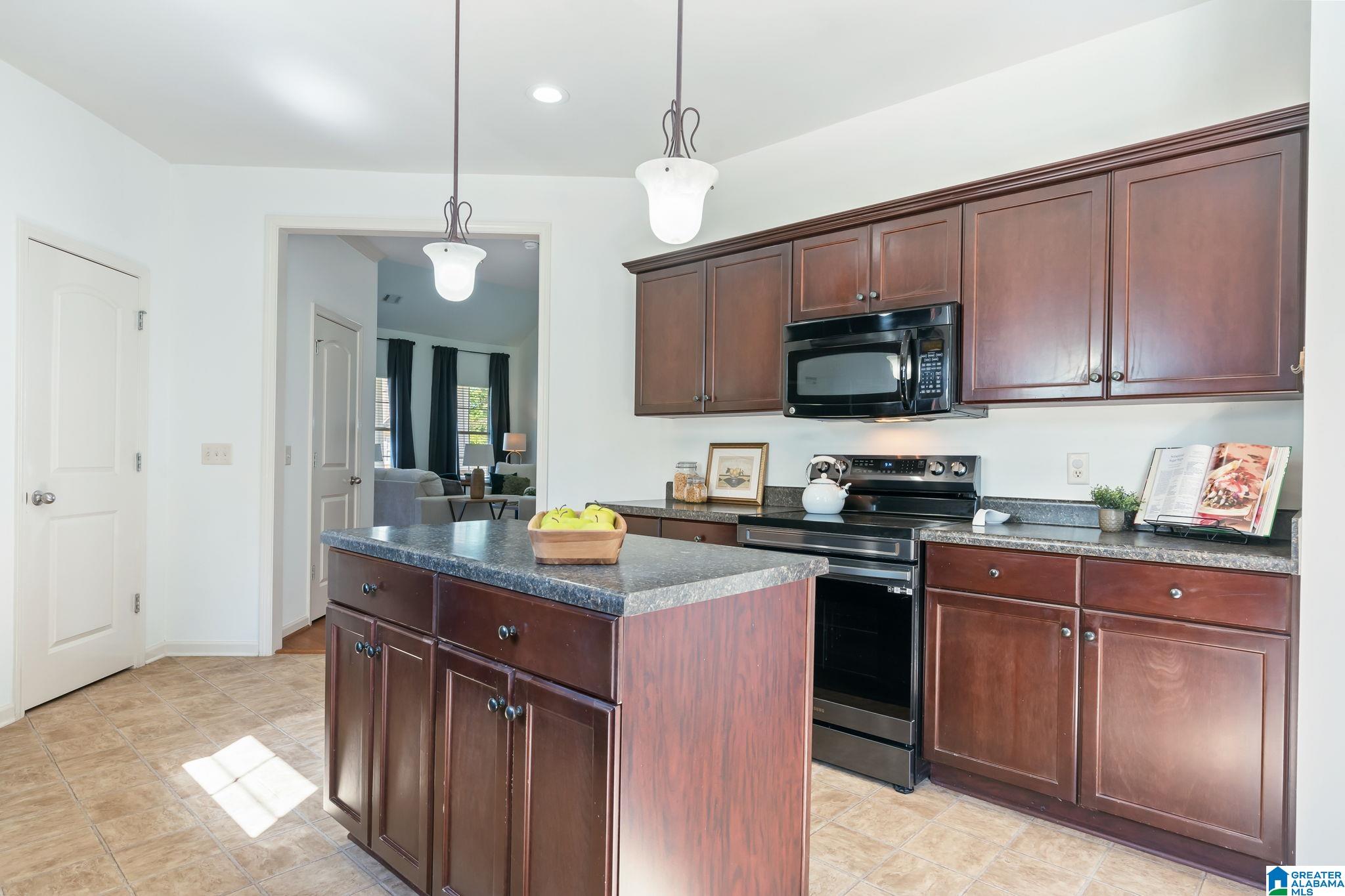 4007 VERBENA DRIVE