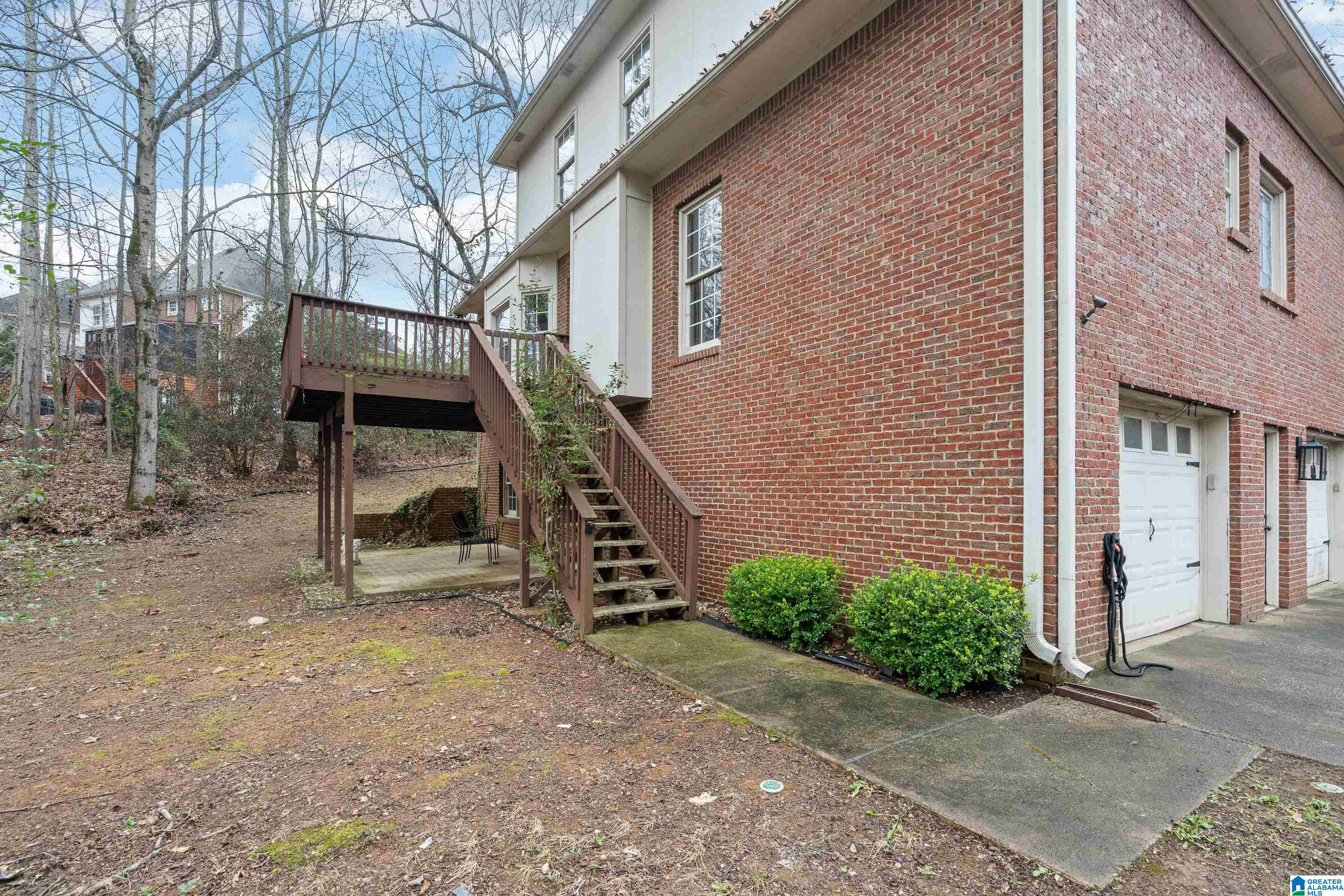 5205 SAPPHIRE COVE