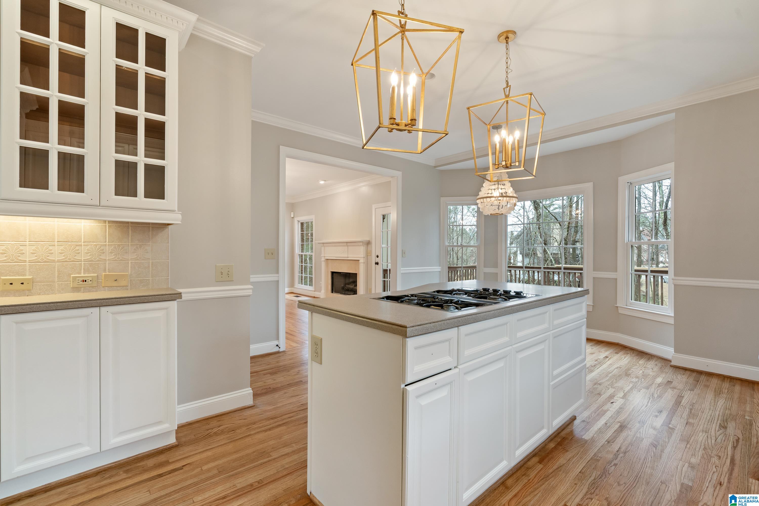 5205 SAPPHIRE COVE