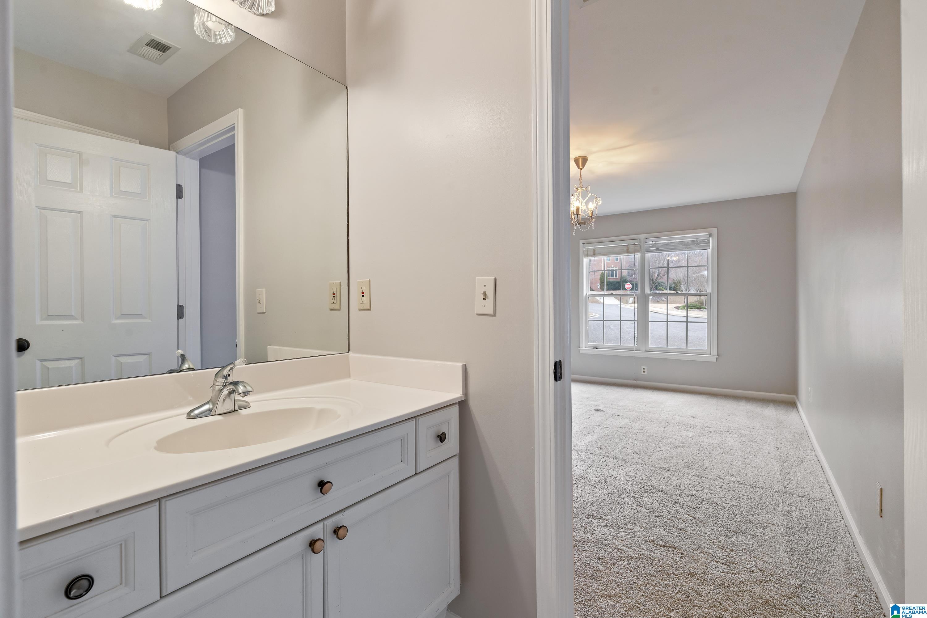 5205 SAPPHIRE COVE