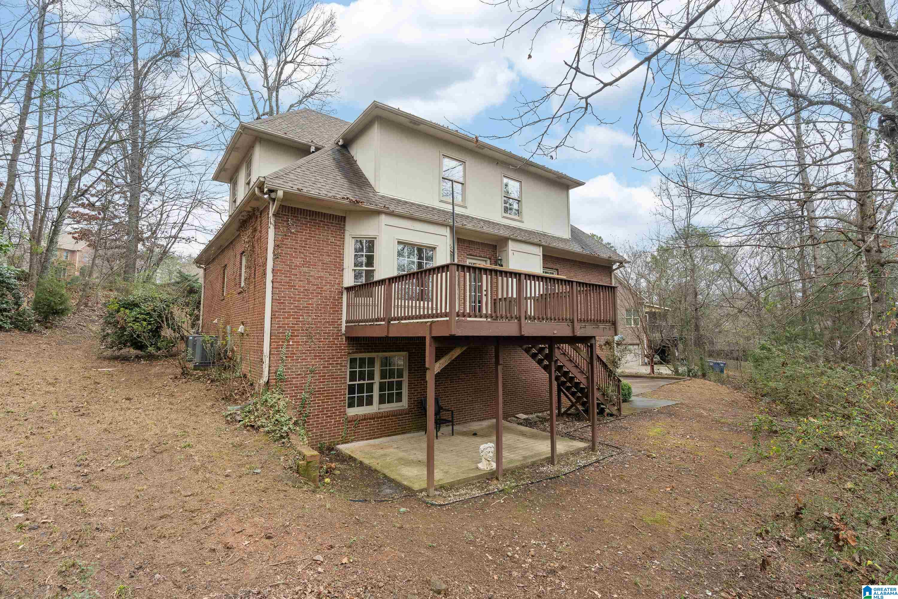 5205 SAPPHIRE COVE