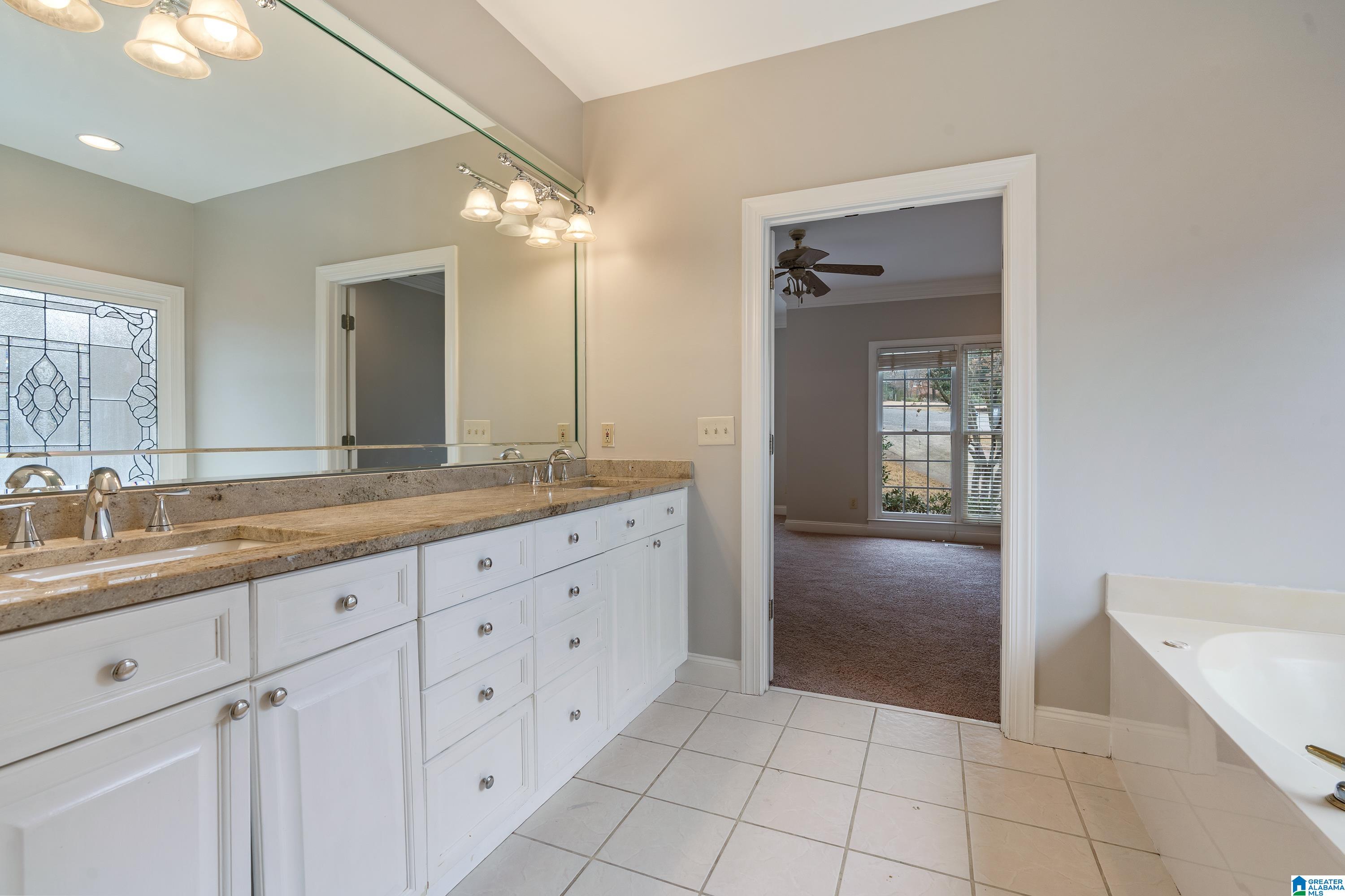 5205 SAPPHIRE COVE