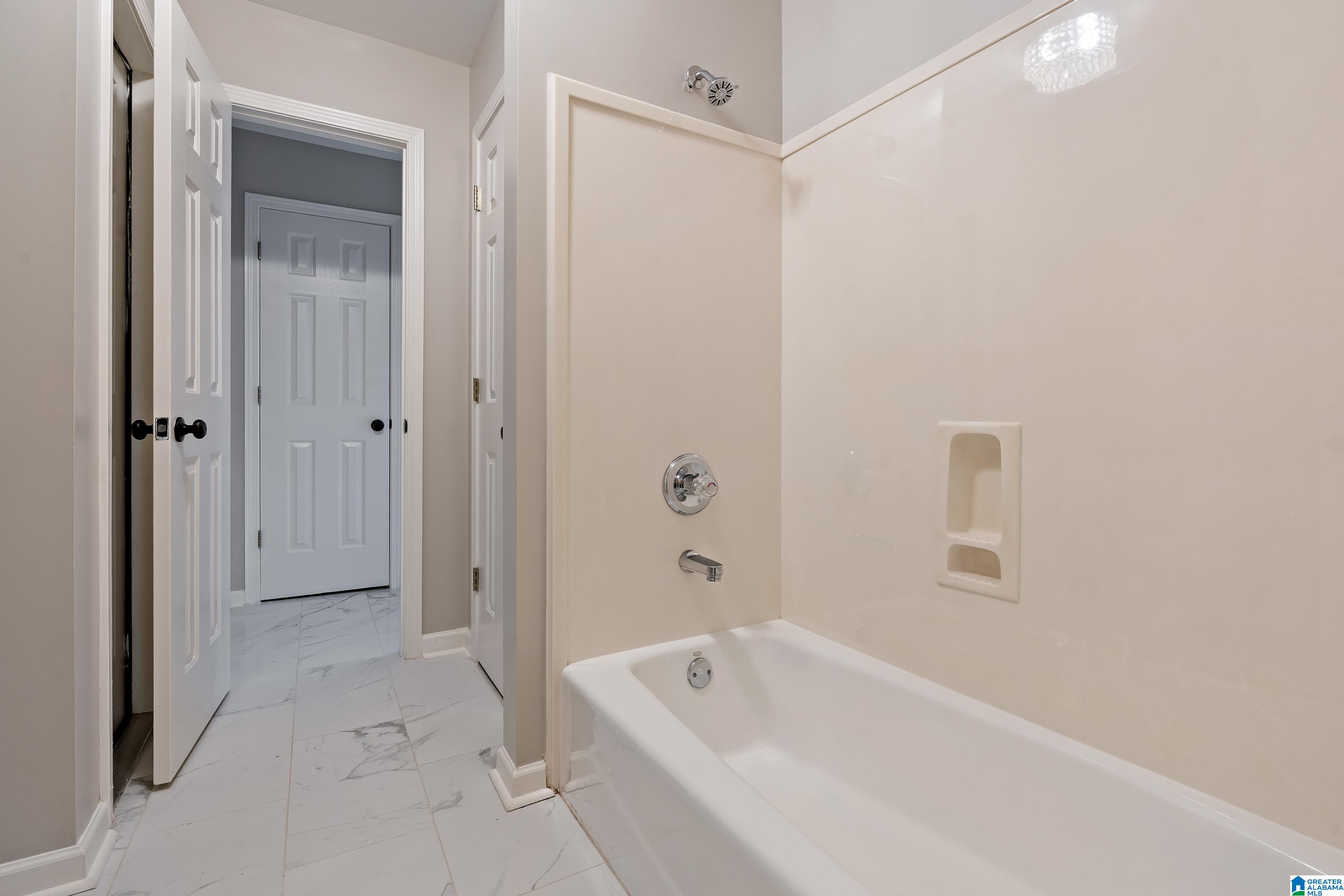 5205 SAPPHIRE COVE