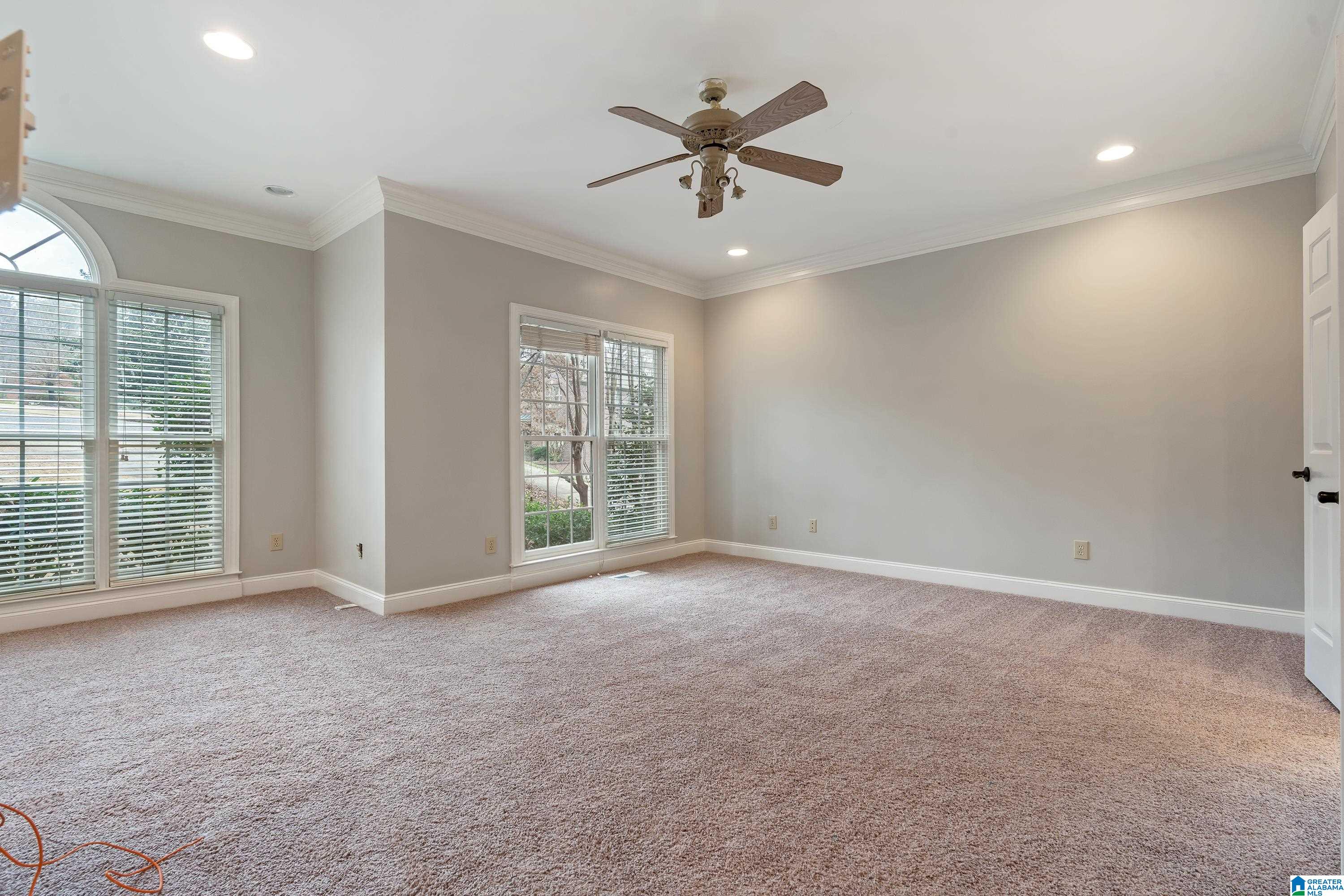 5205 SAPPHIRE COVE