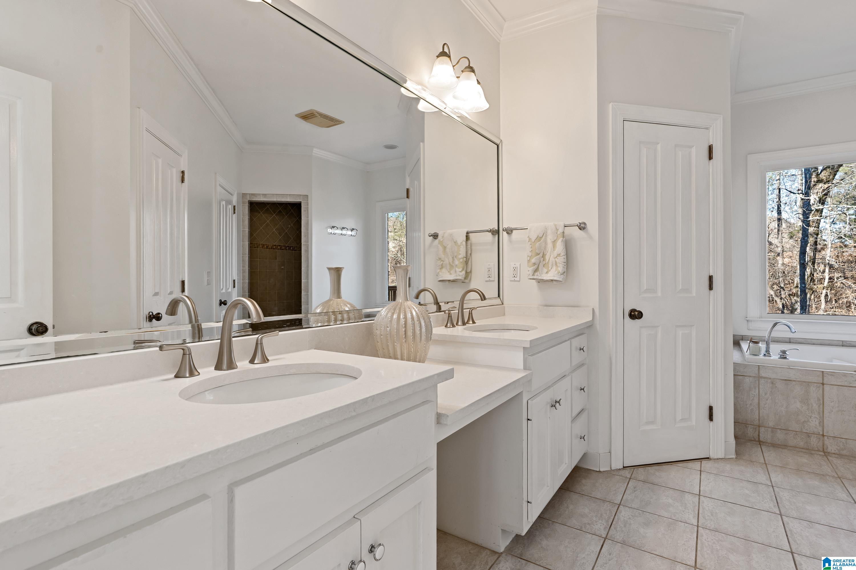 5527 LAKE CYRUS LANE