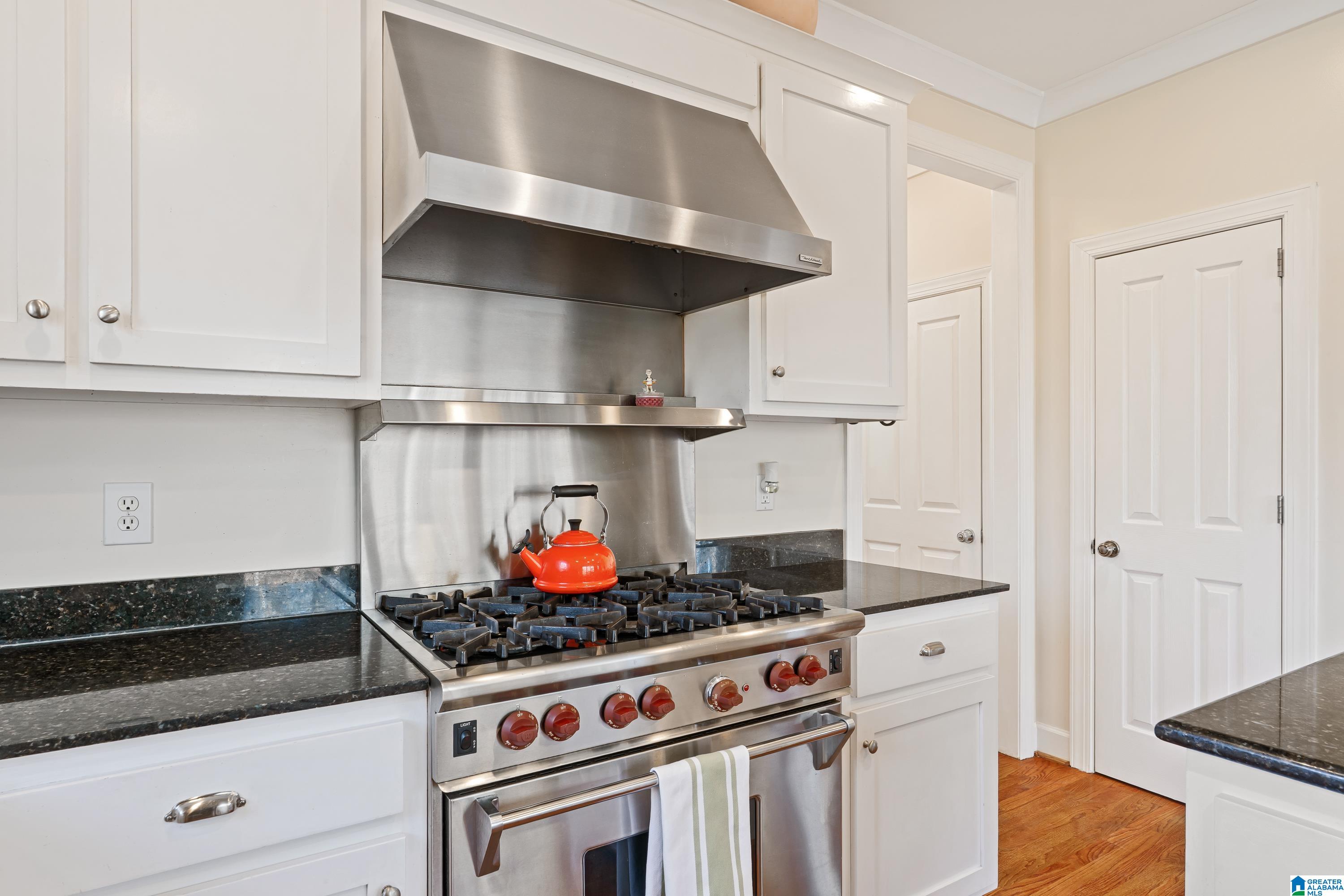 5527 LAKE CYRUS LANE