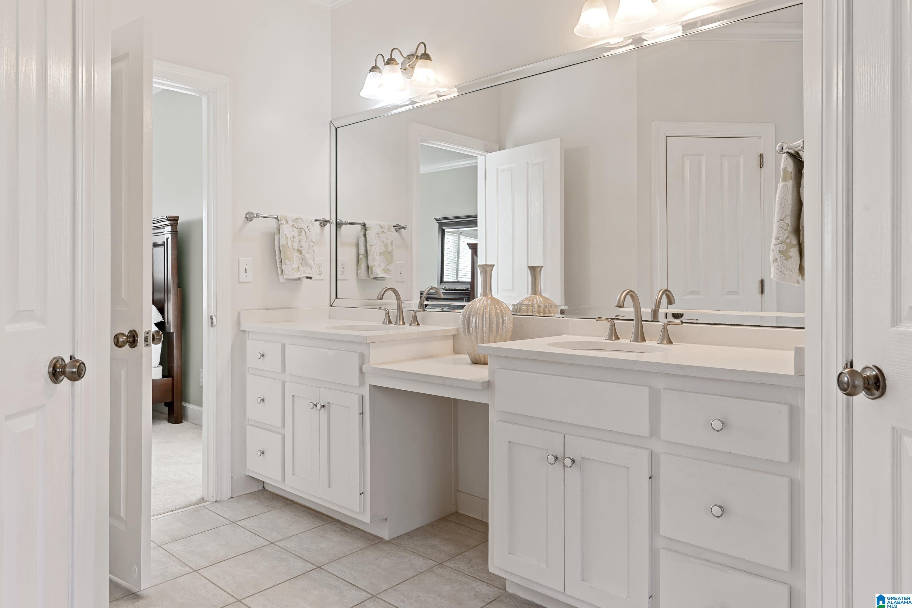 5527 LAKE CYRUS LANE