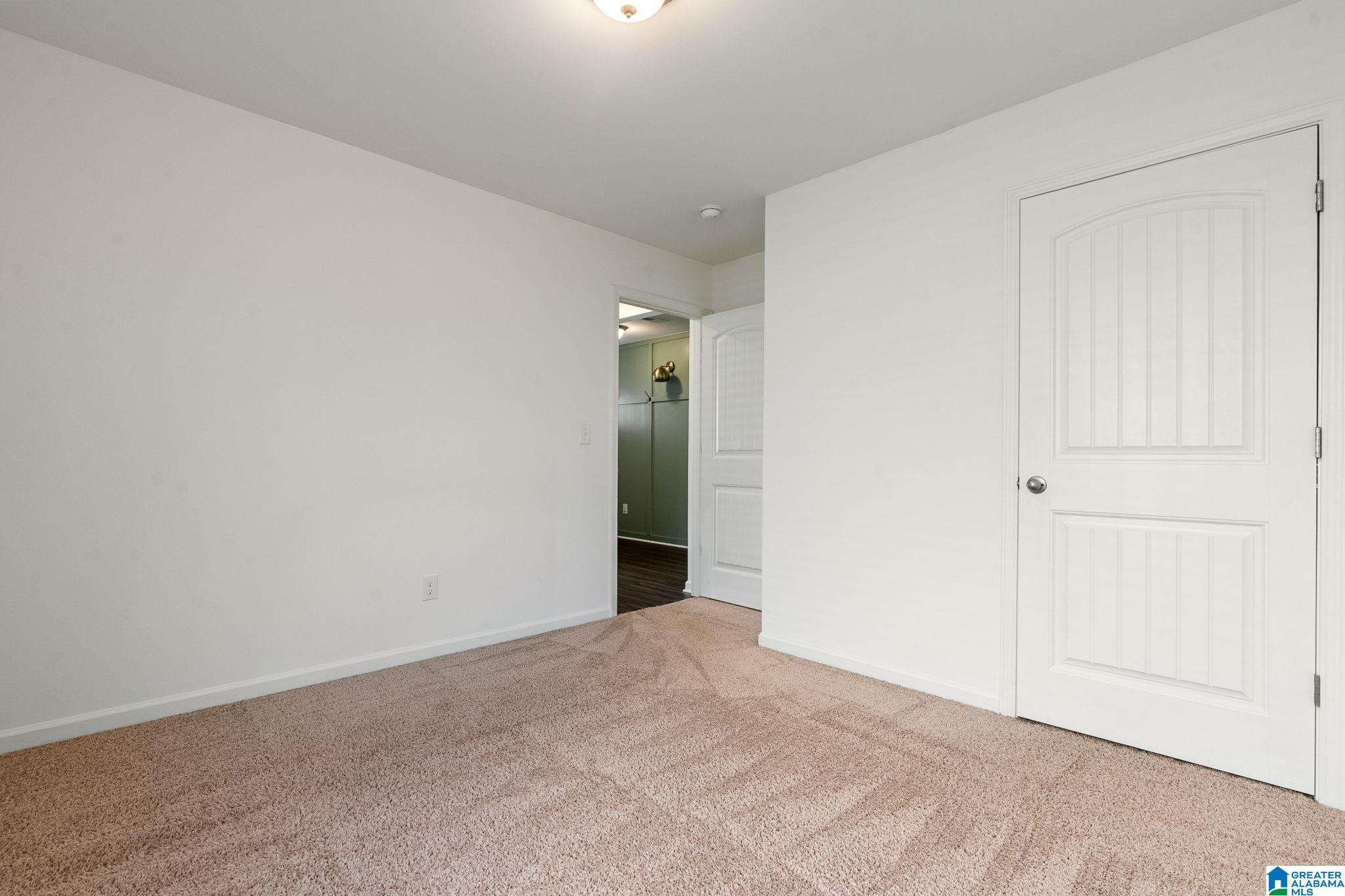 216 LEONARDS COURT