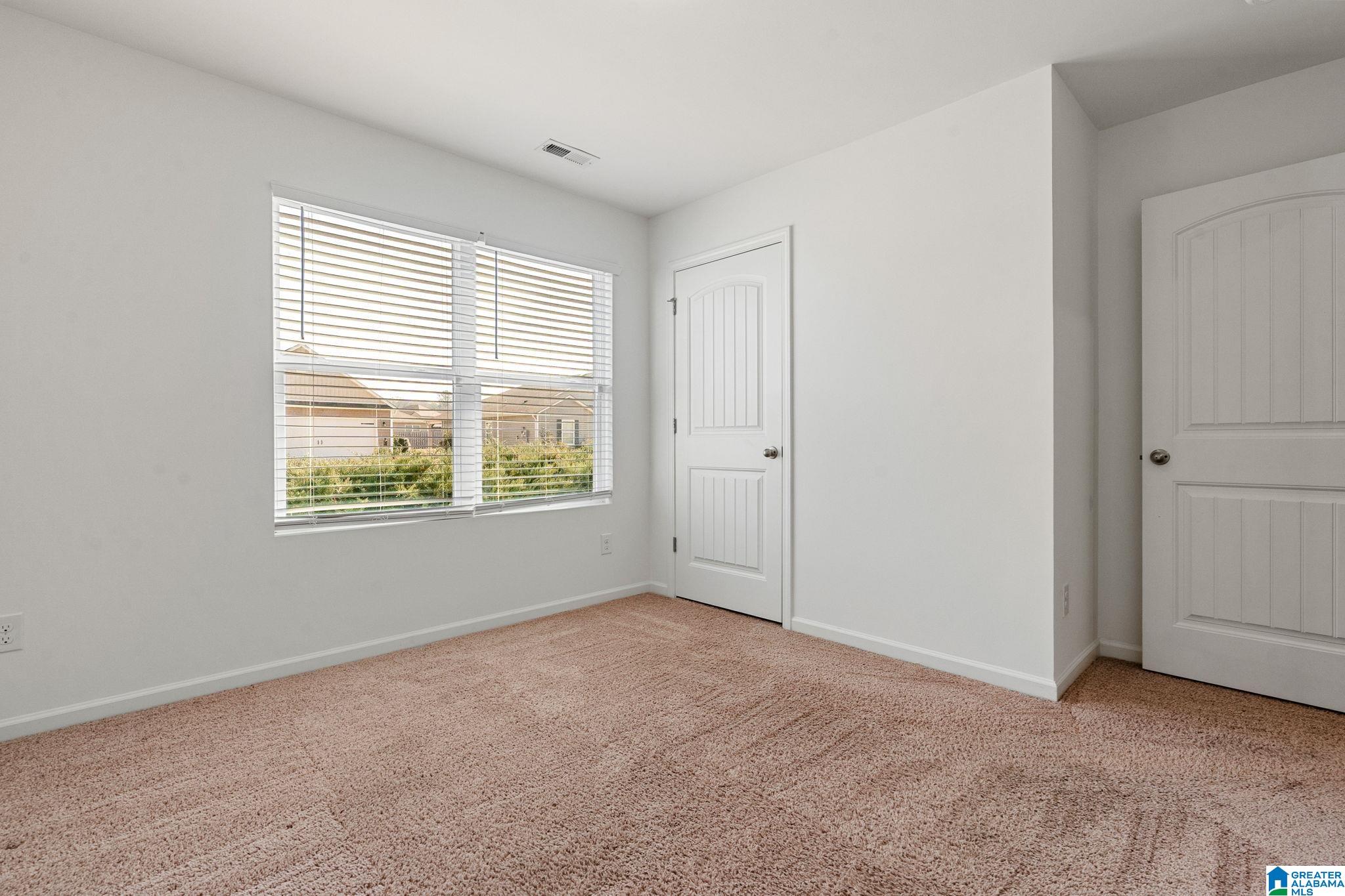 216 LEONARDS COURT