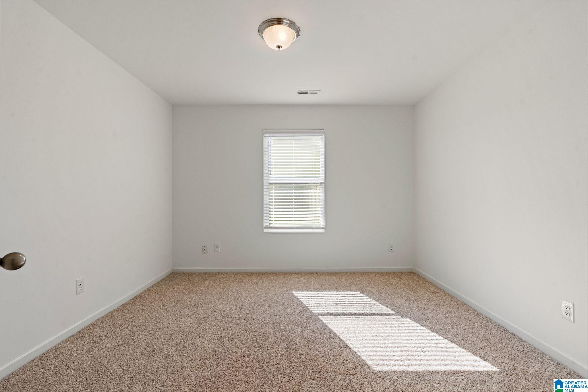 216 LEONARDS COURT