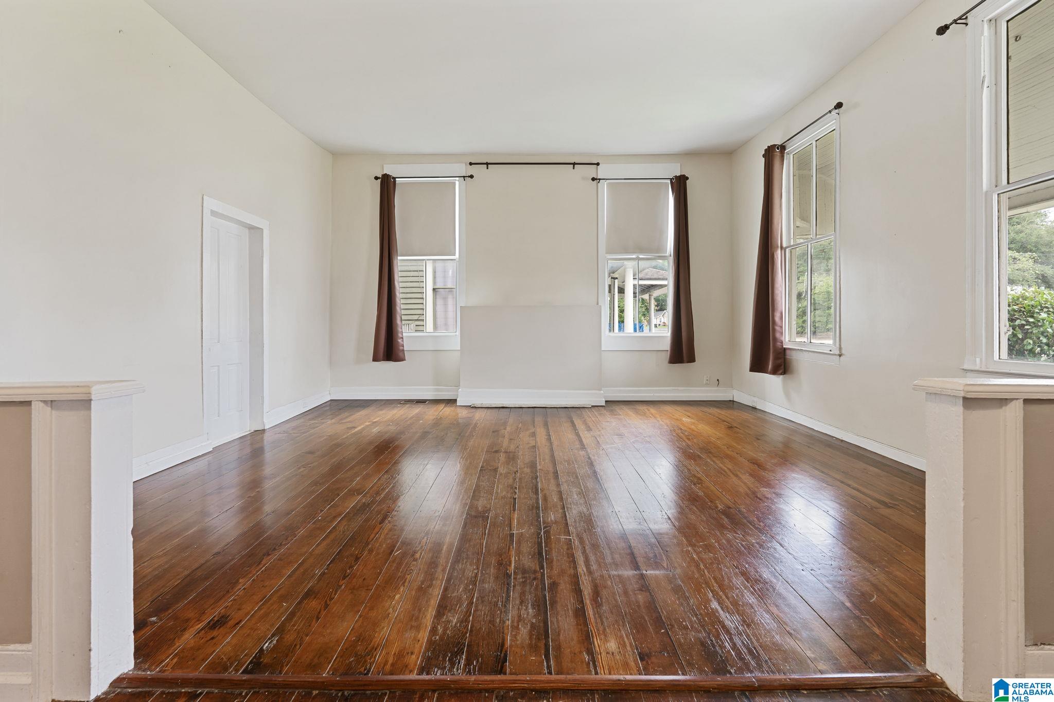 1305 QUEEN CITY AVENUE