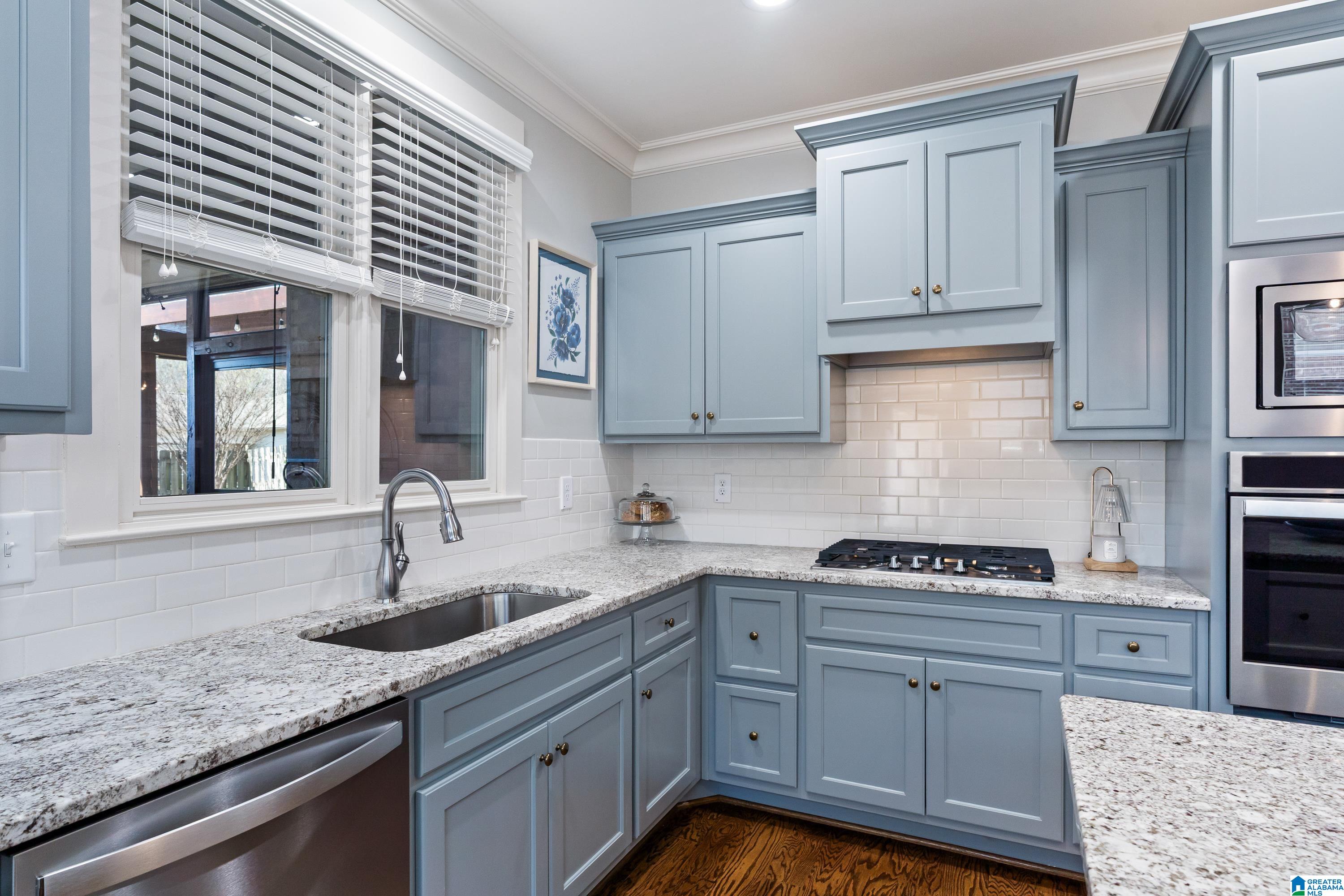 6054 ENGLISH VILLAGE LANE