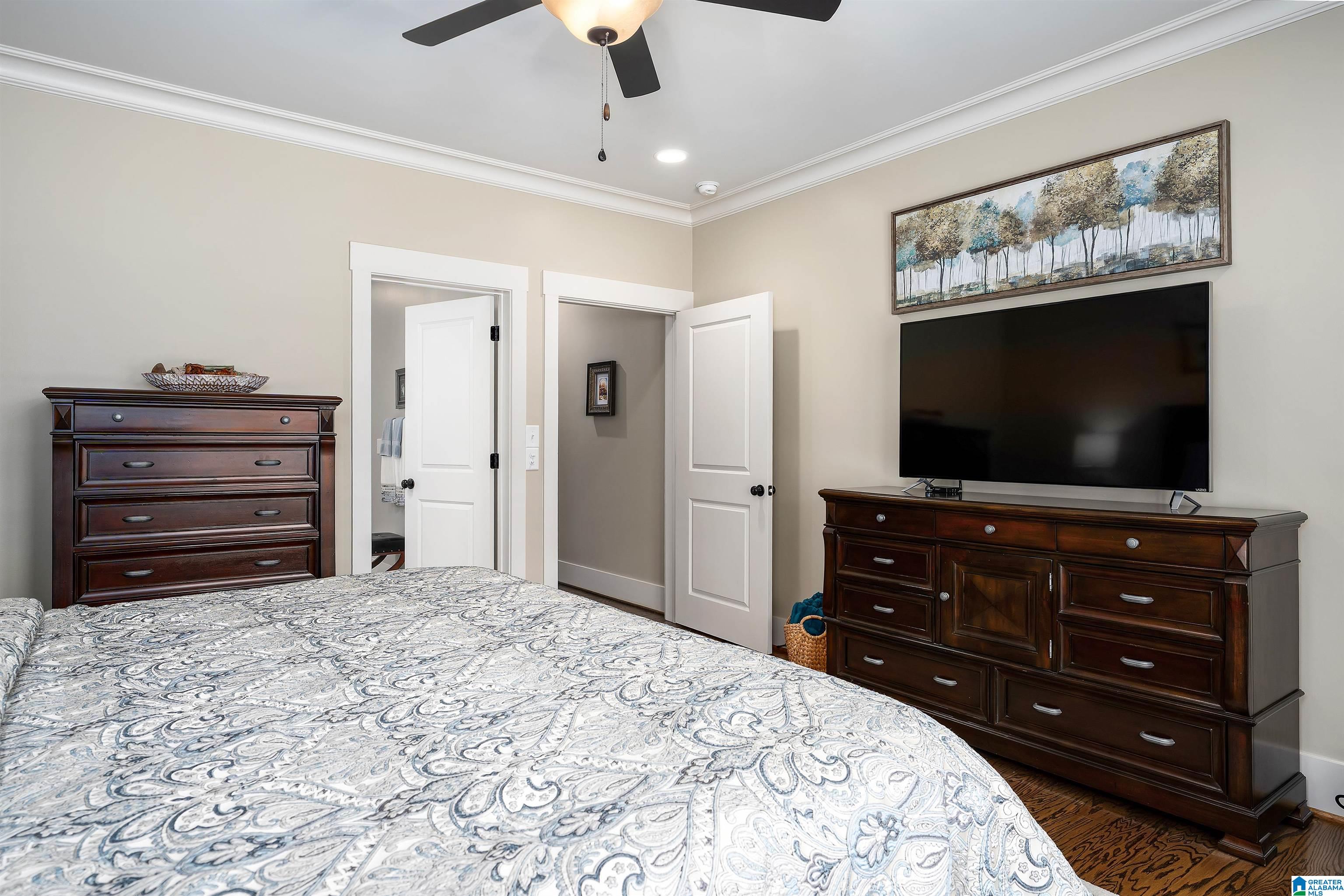 6054 ENGLISH VILLAGE LANE