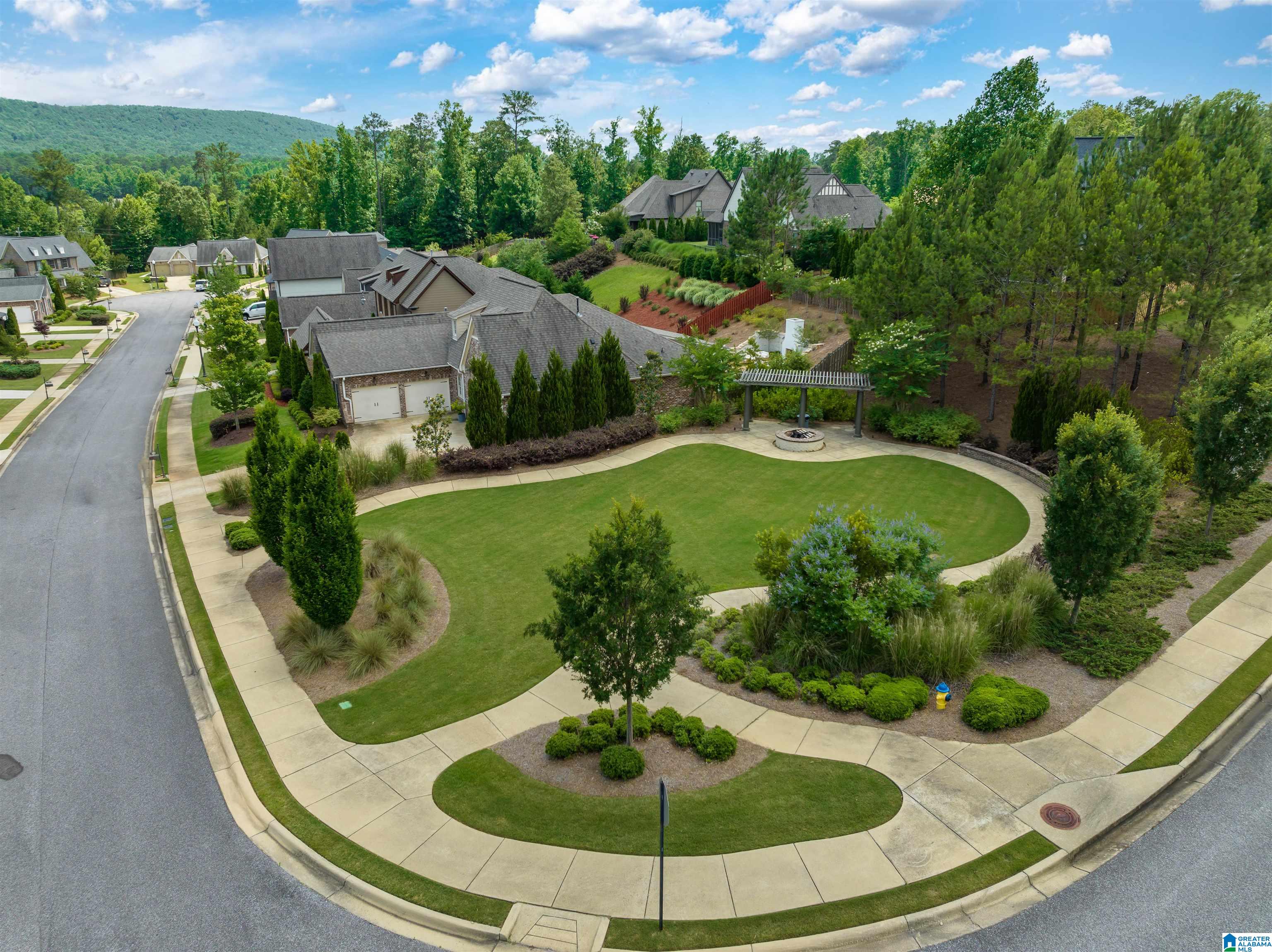 6054 ENGLISH VILLAGE LANE