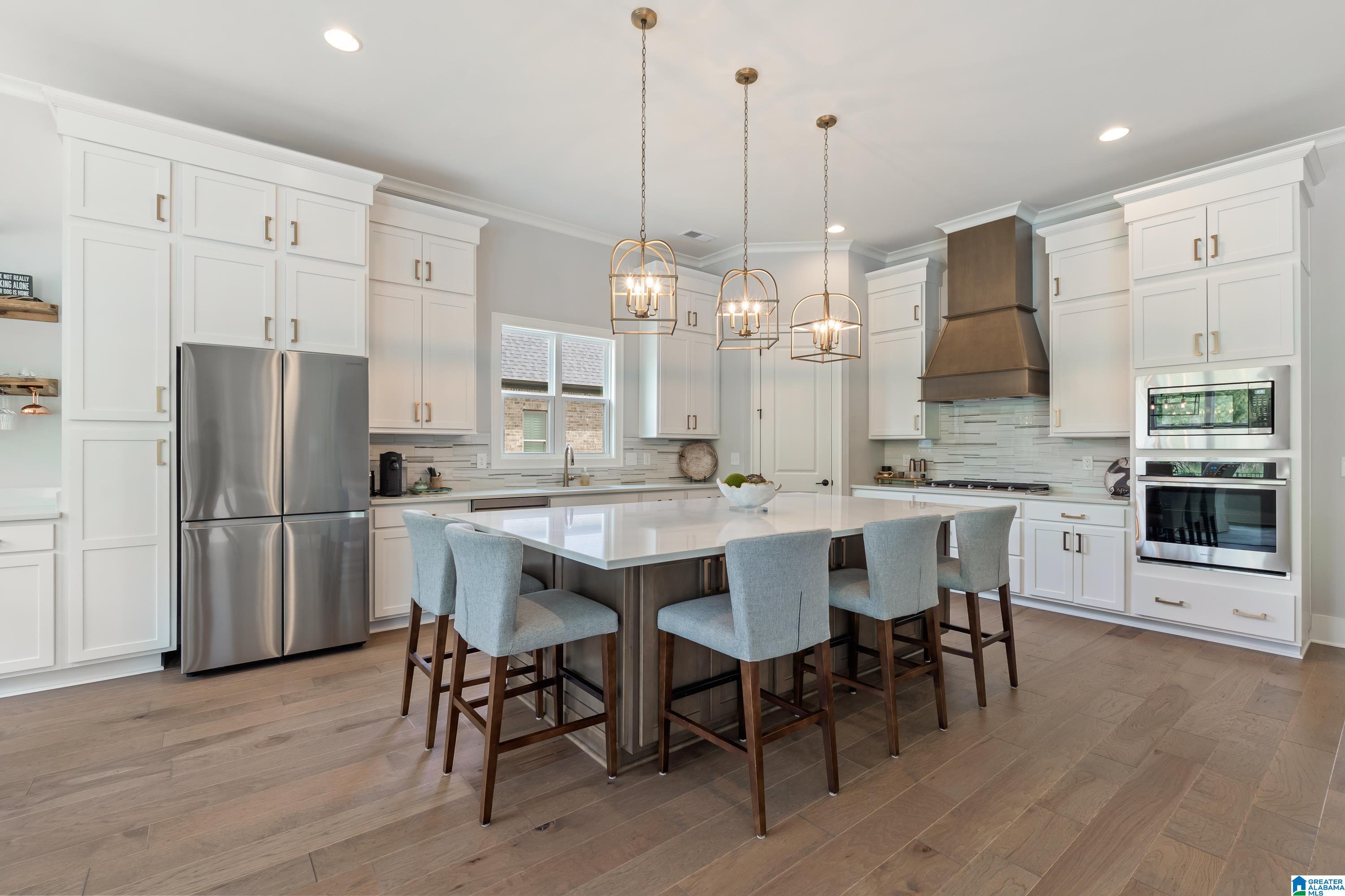 2933 BLACKRIDGE PLACE