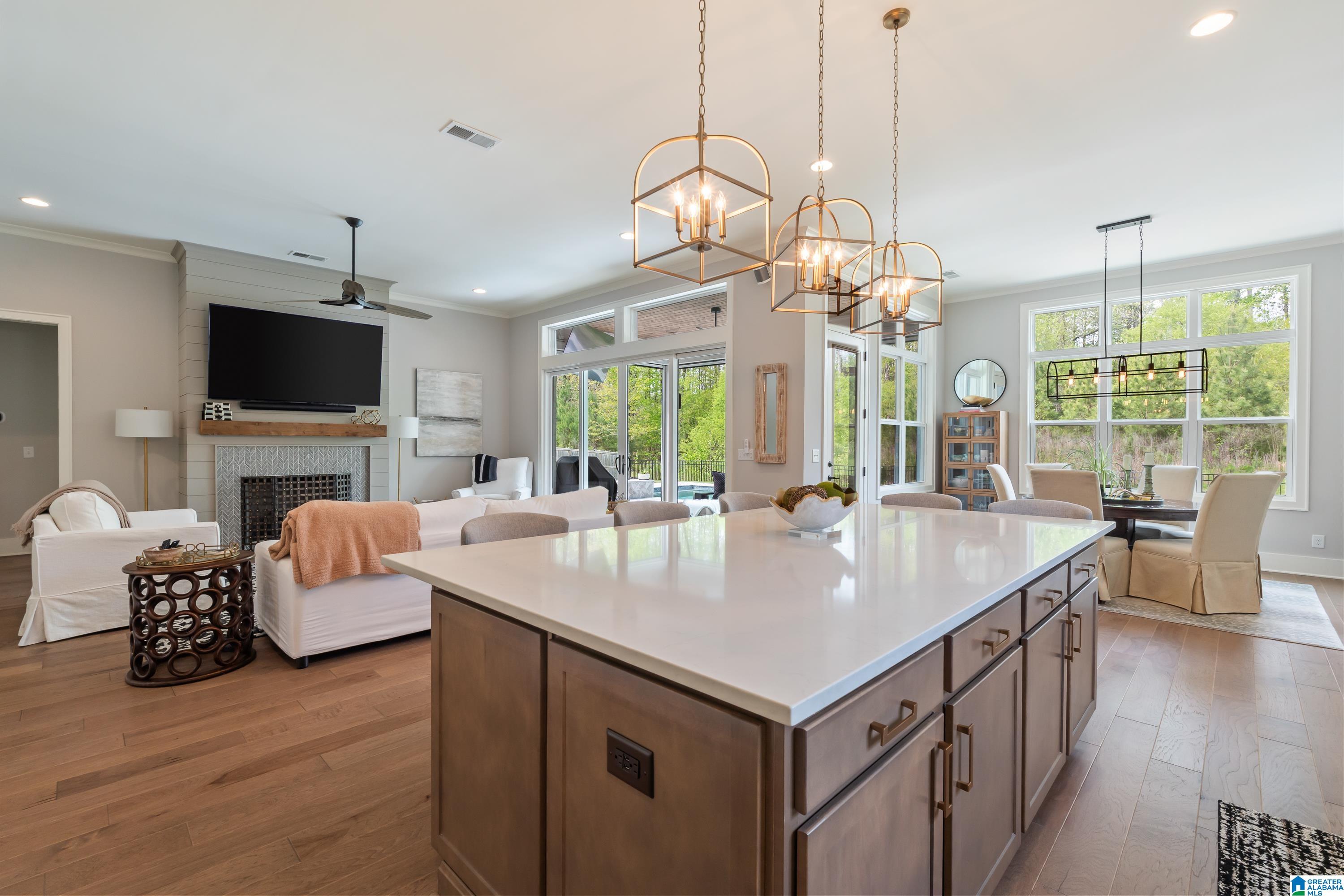 2933 BLACKRIDGE PLACE