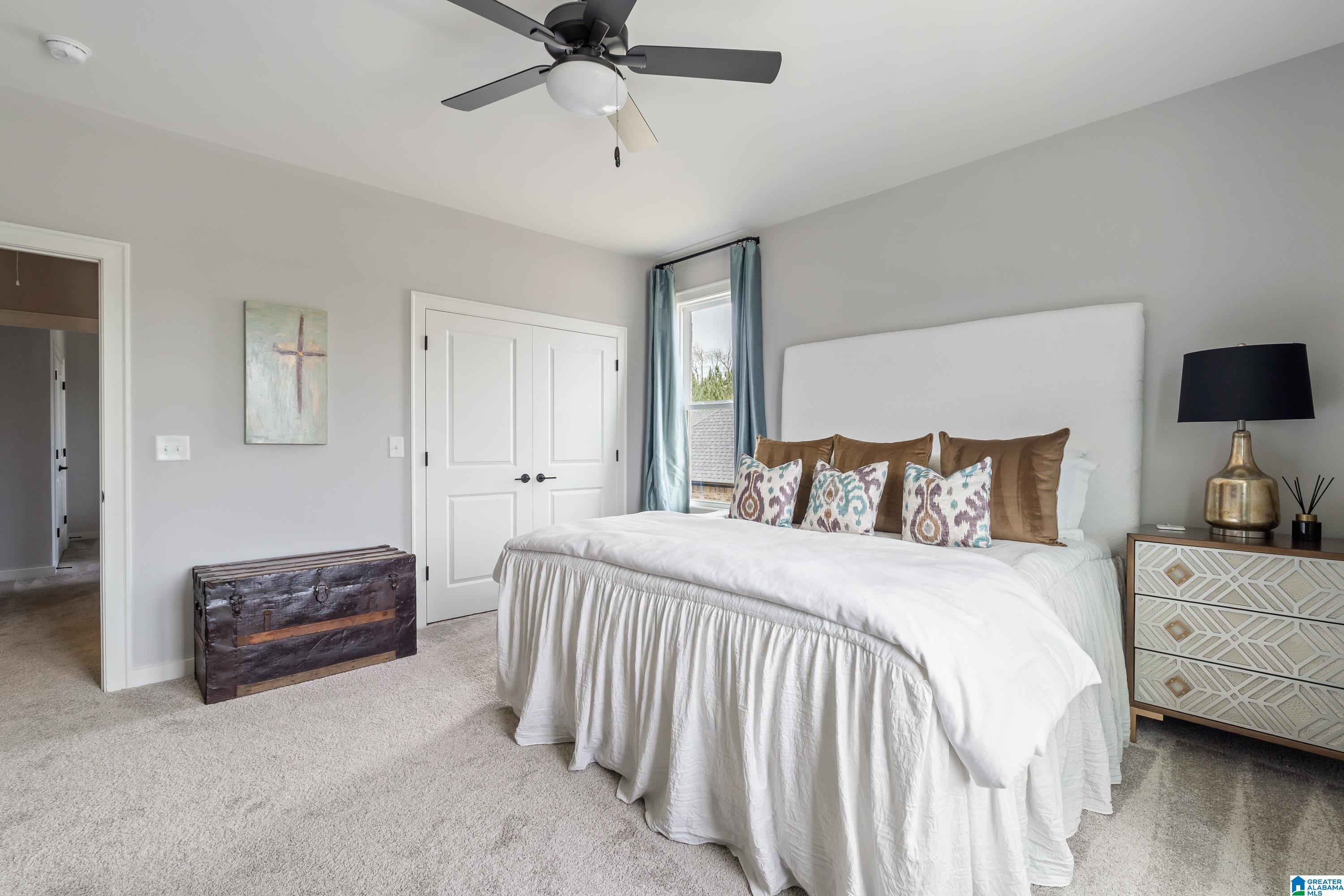 2933 BLACKRIDGE PLACE