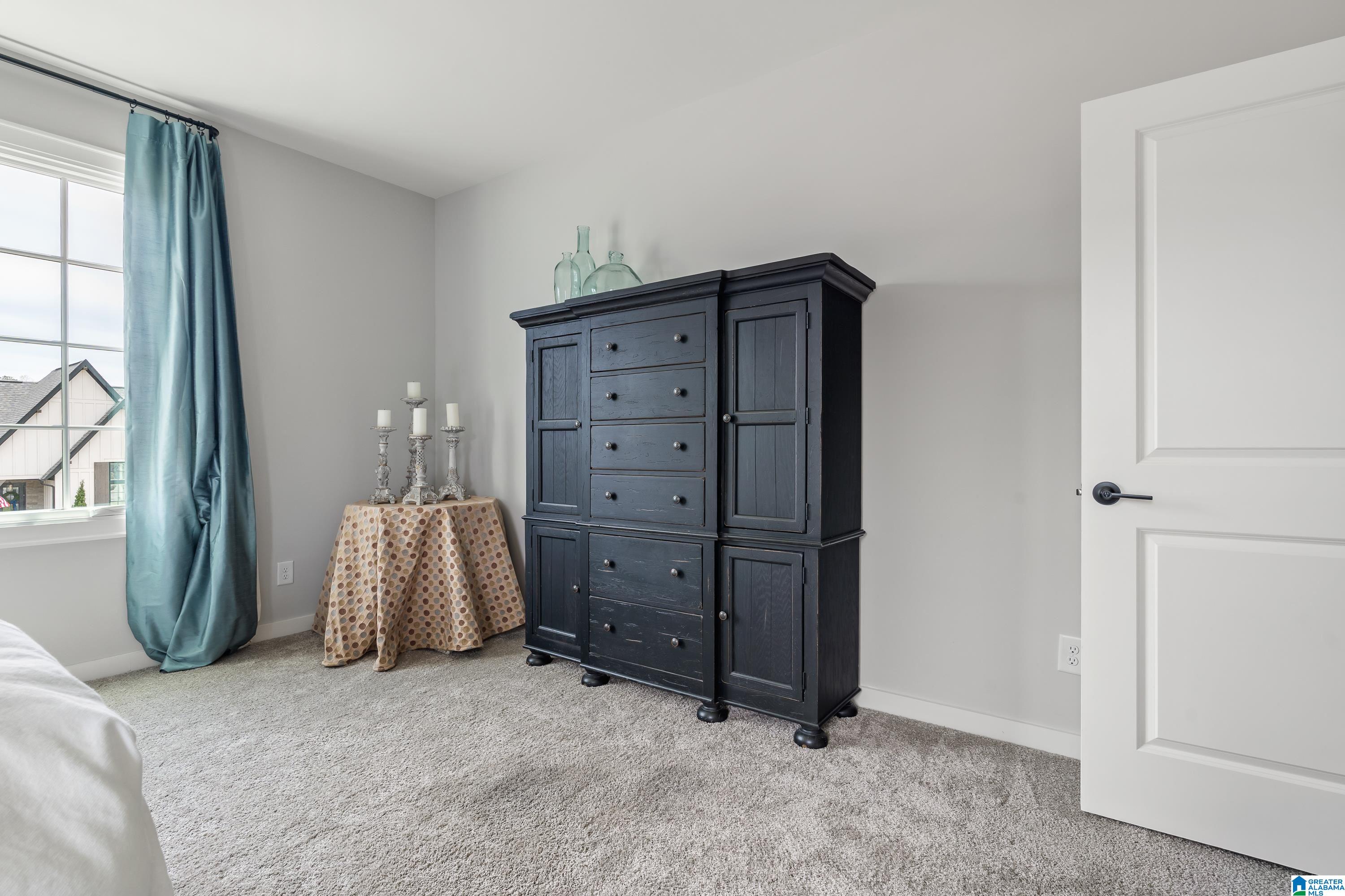 2933 BLACKRIDGE PLACE