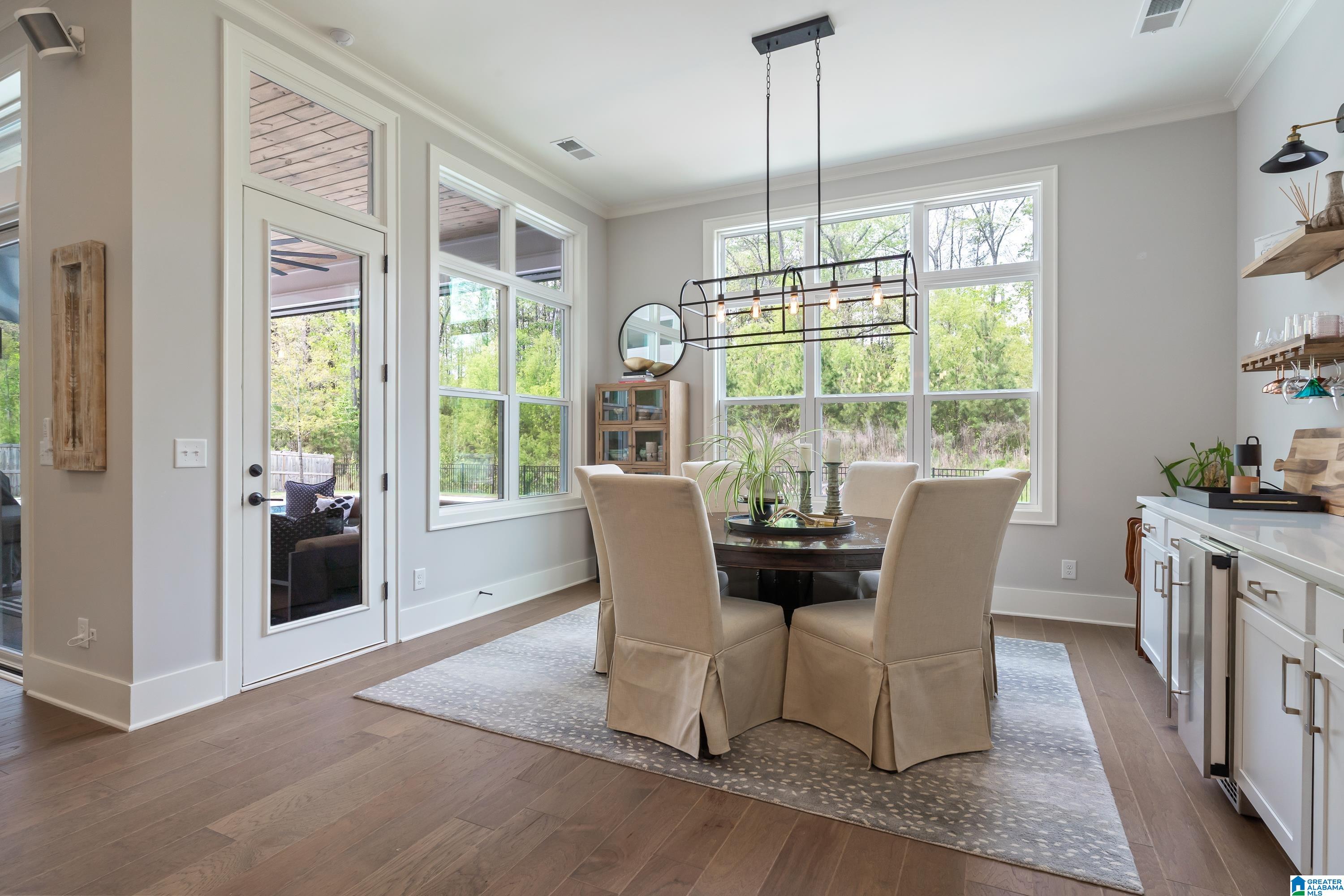 2933 BLACKRIDGE PLACE