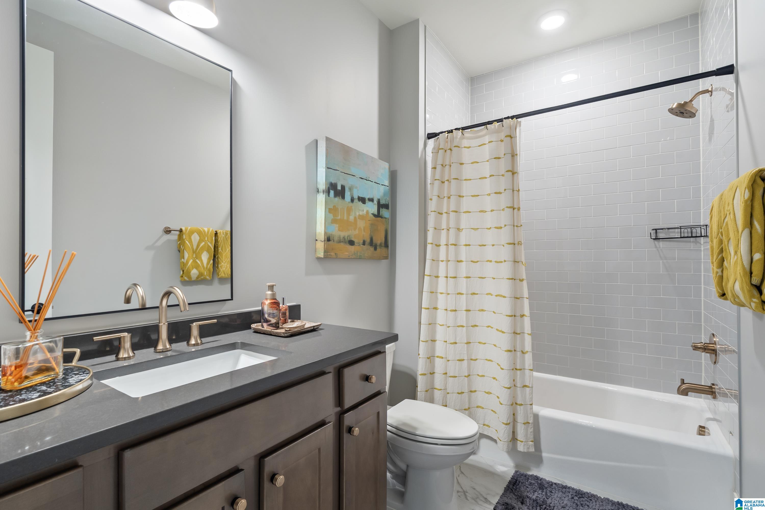 2933 BLACKRIDGE PLACE