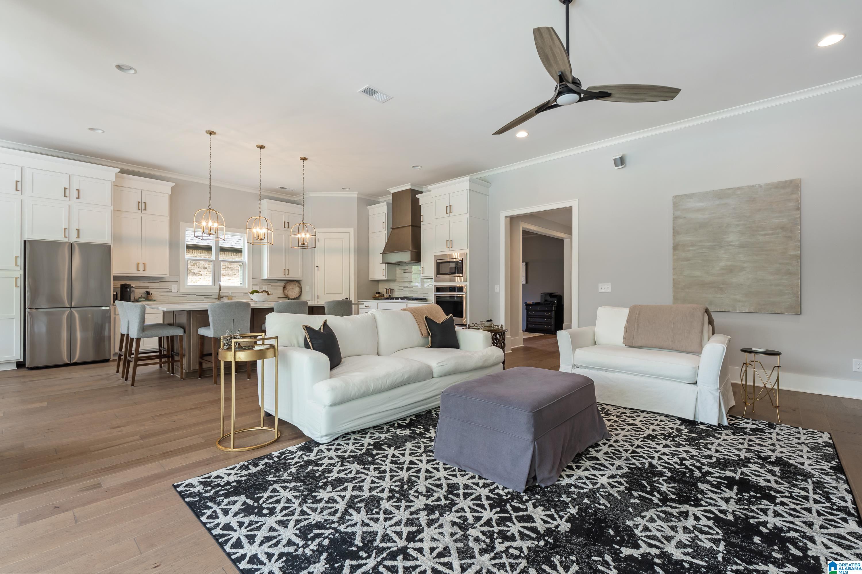 2933 BLACKRIDGE PLACE