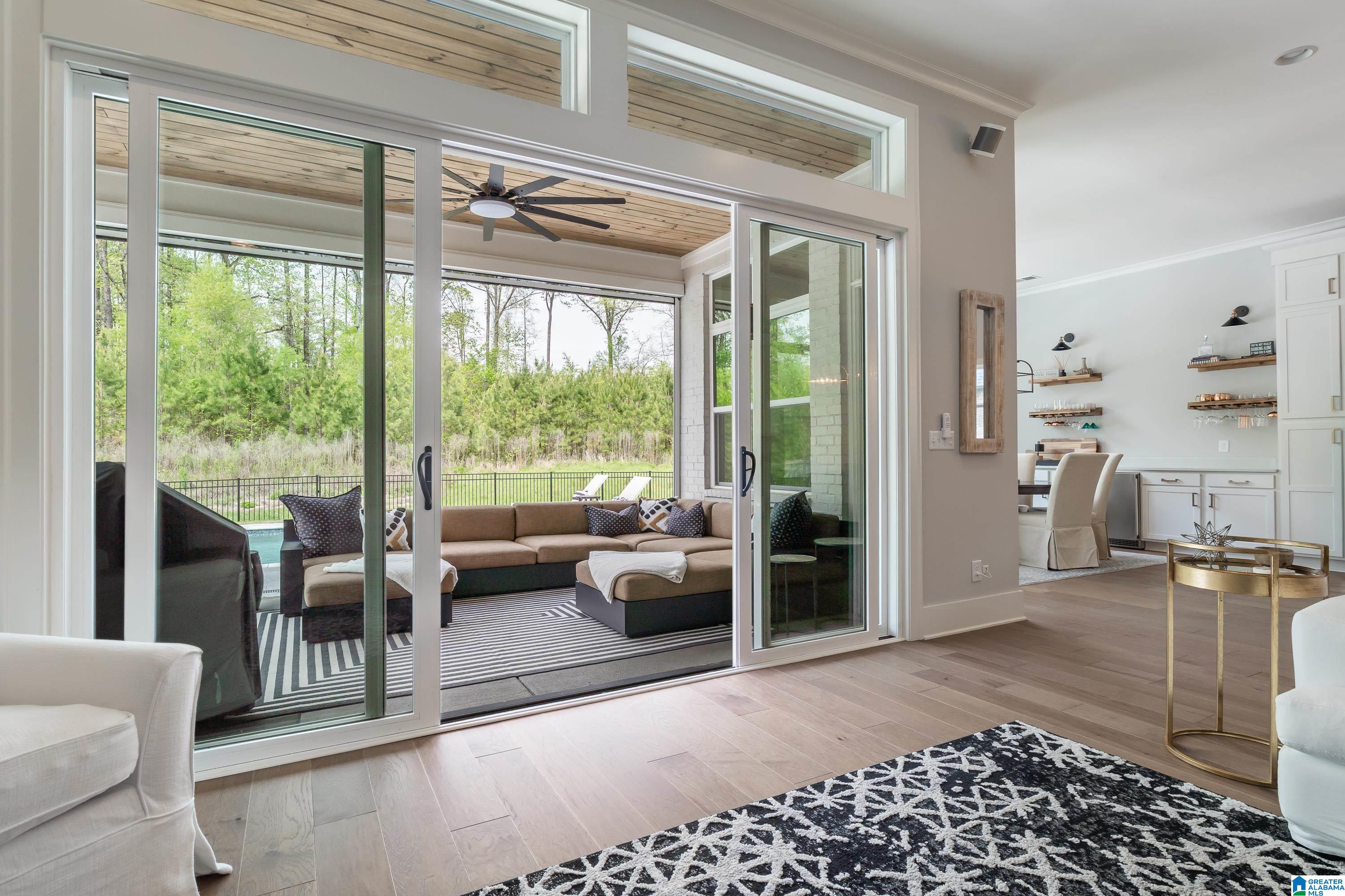 2933 BLACKRIDGE PLACE