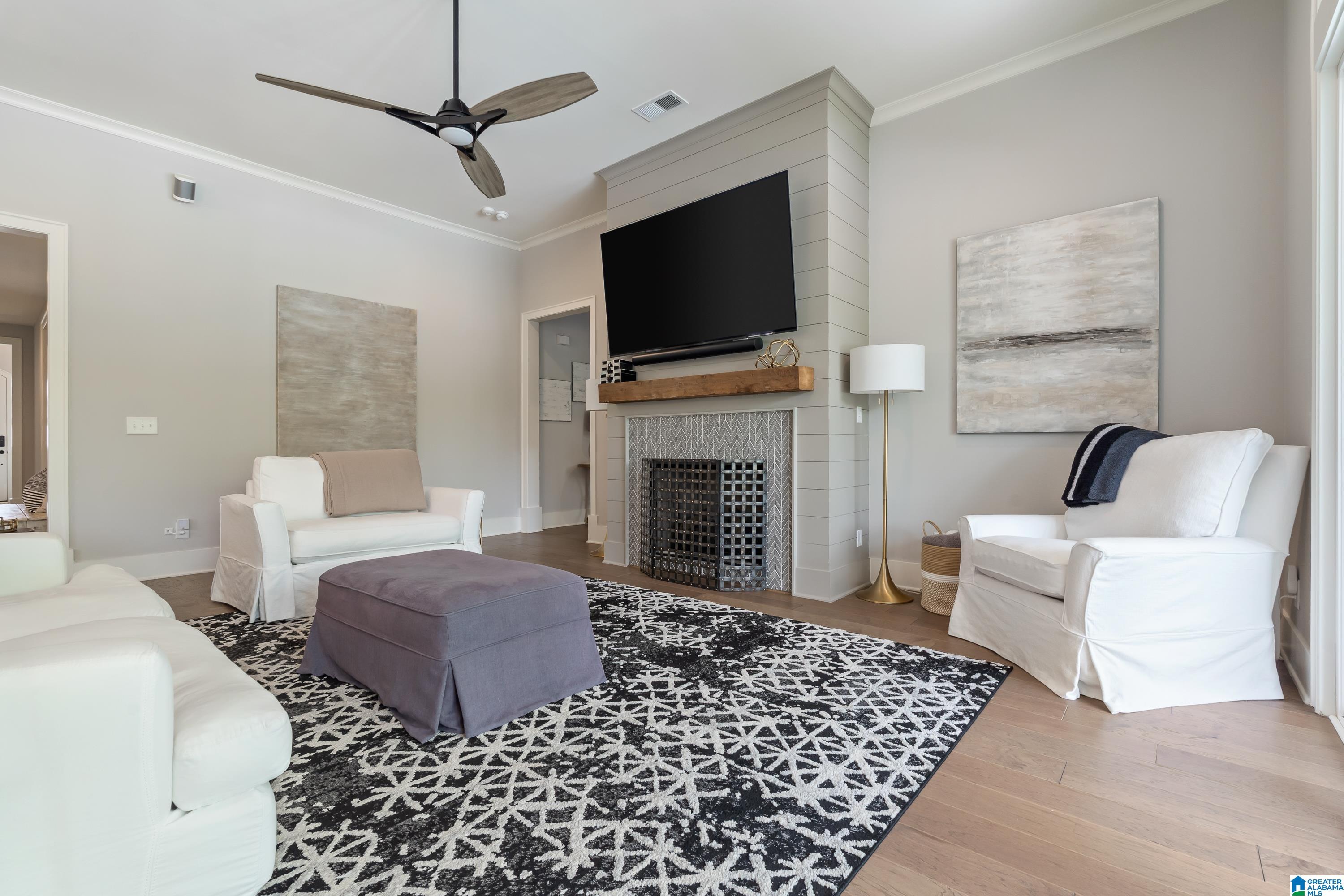 2933 BLACKRIDGE PLACE