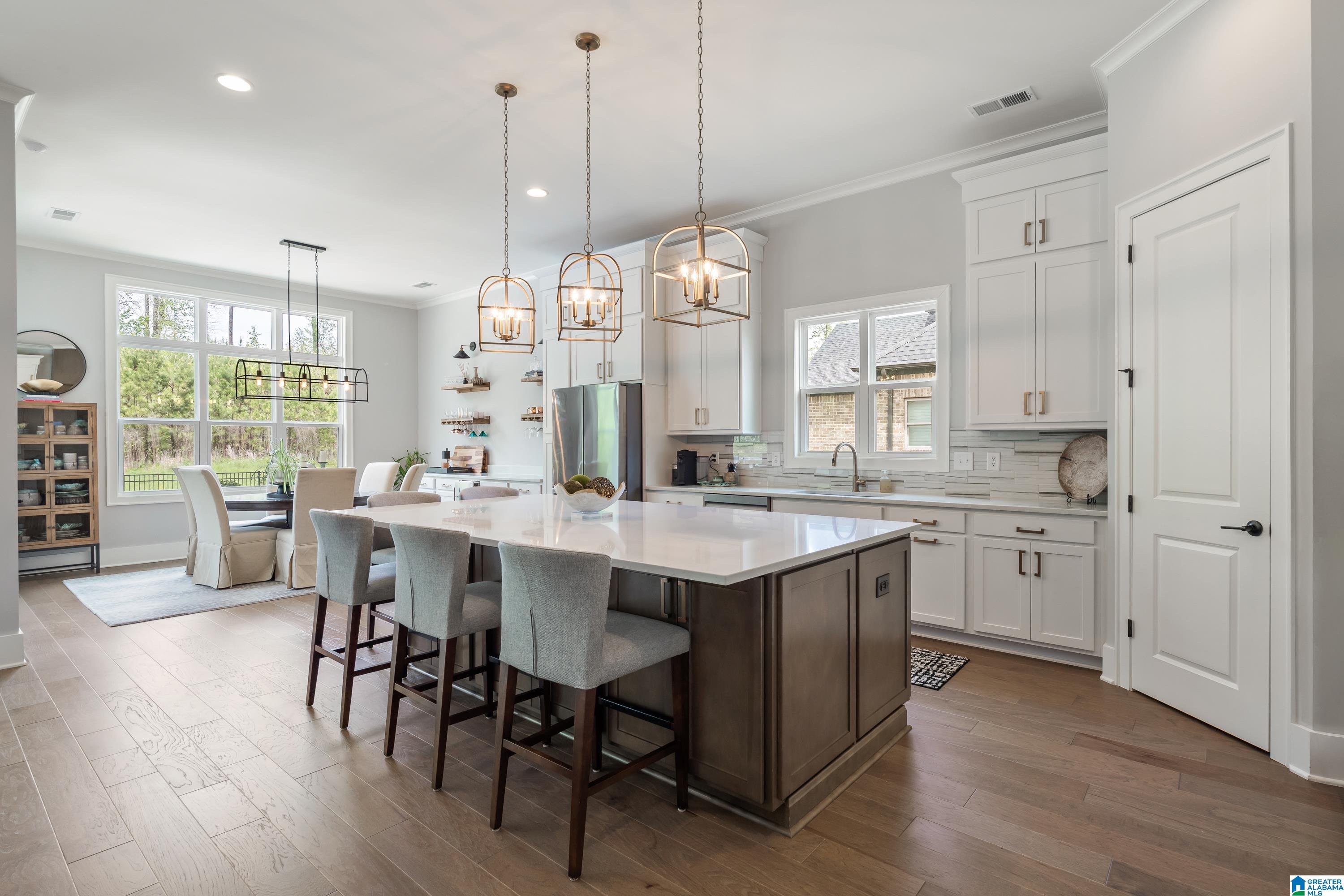 2933 BLACKRIDGE PLACE