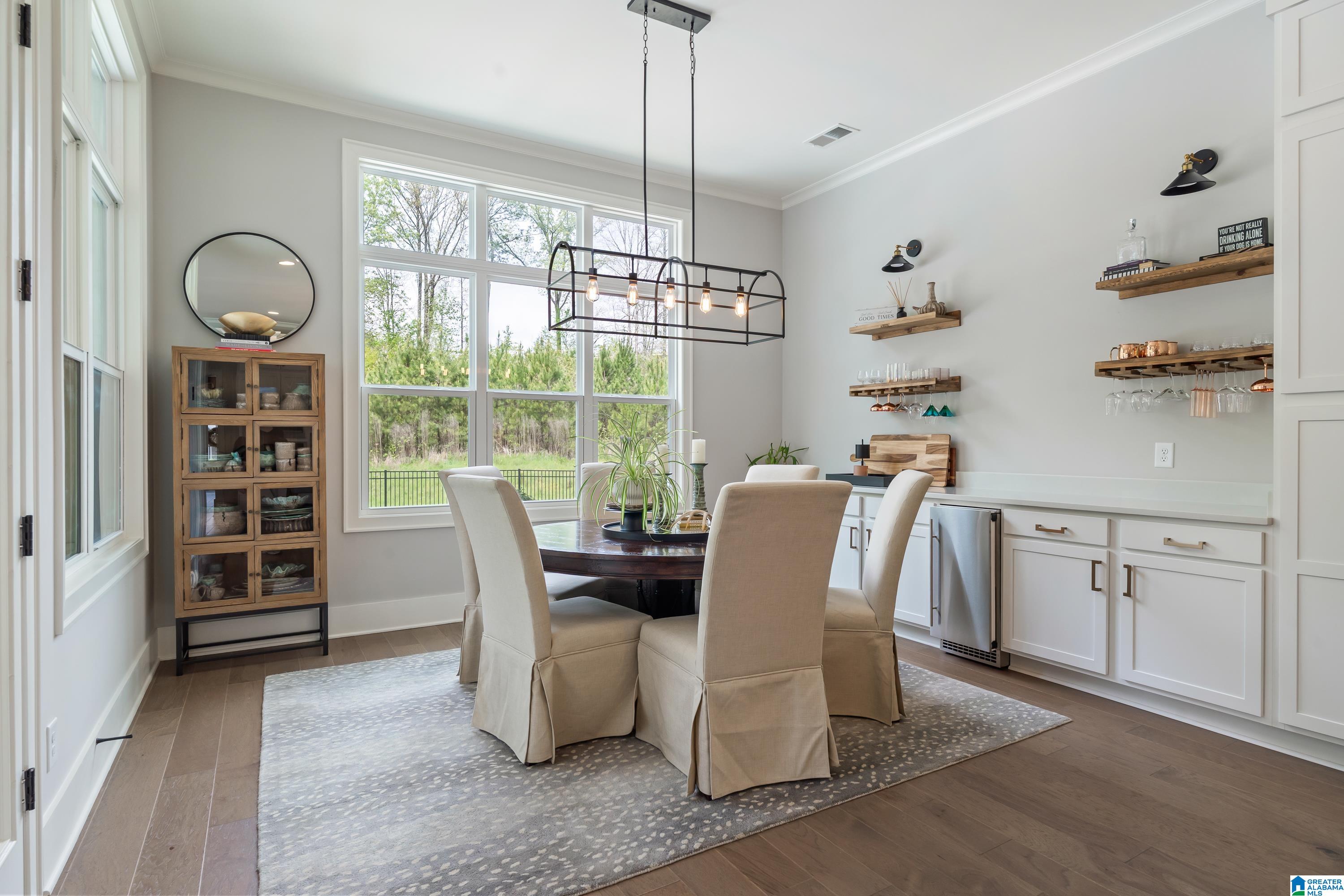 2933 BLACKRIDGE PLACE