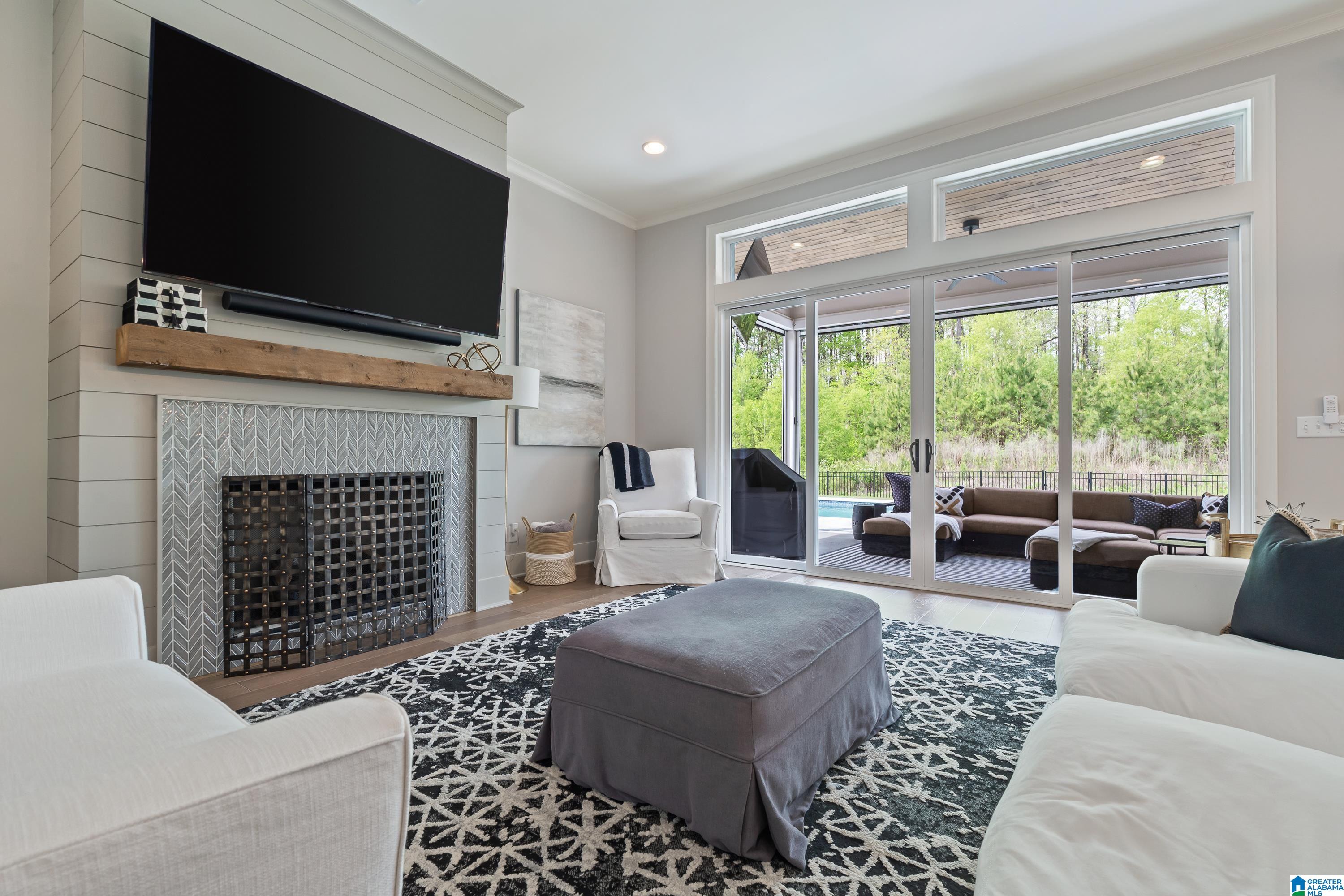 2933 BLACKRIDGE PLACE