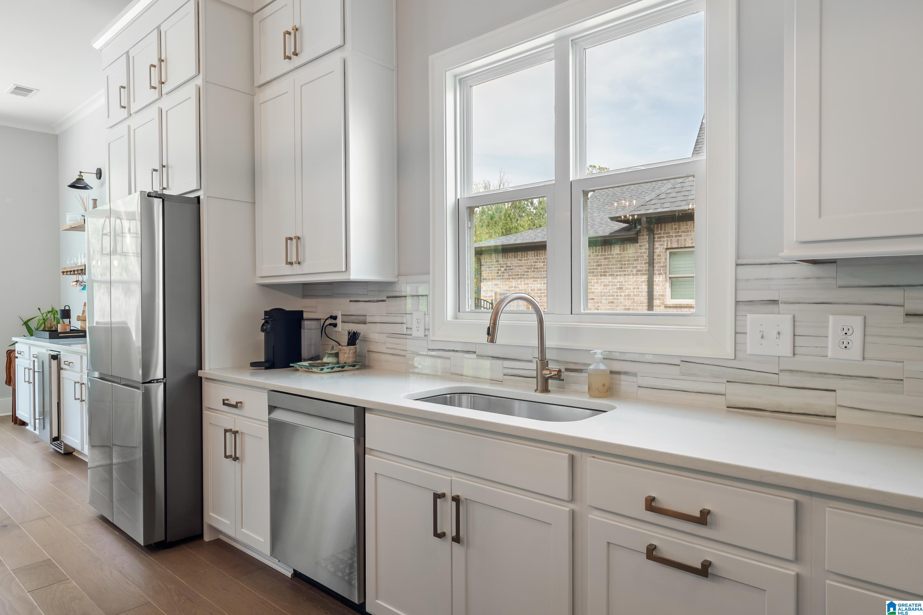 2933 BLACKRIDGE PLACE