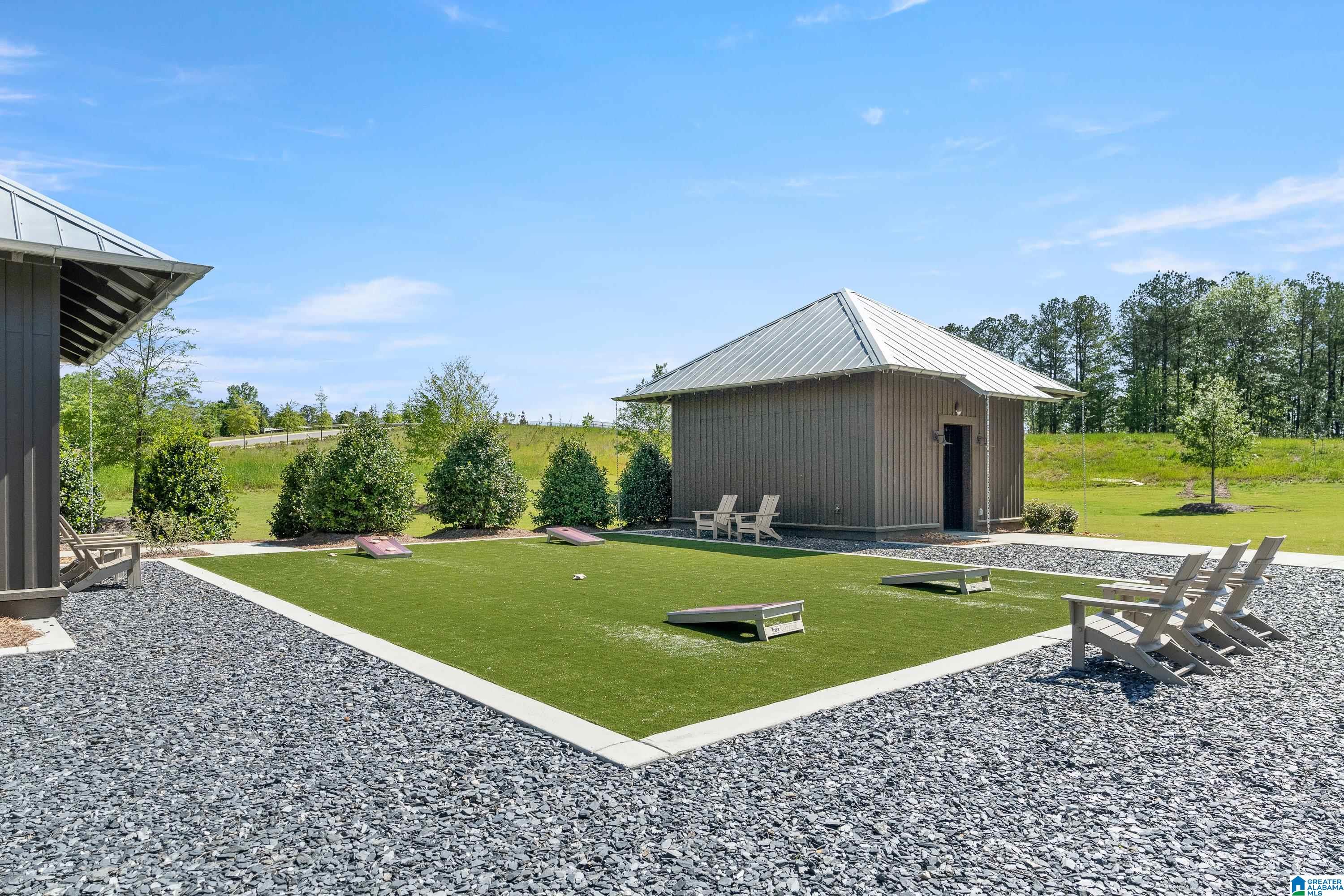 2933 BLACKRIDGE PLACE