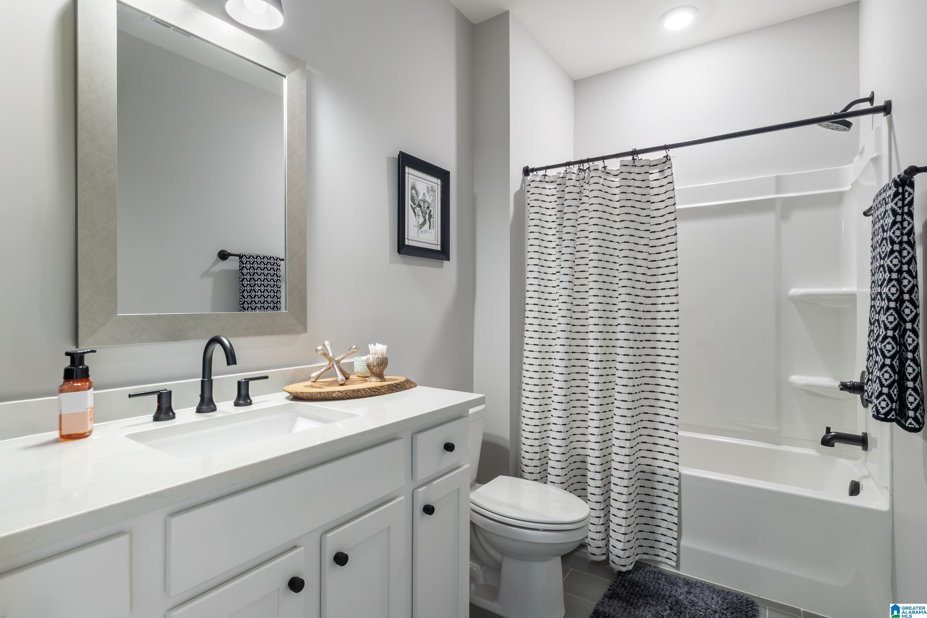 2933 BLACKRIDGE PLACE