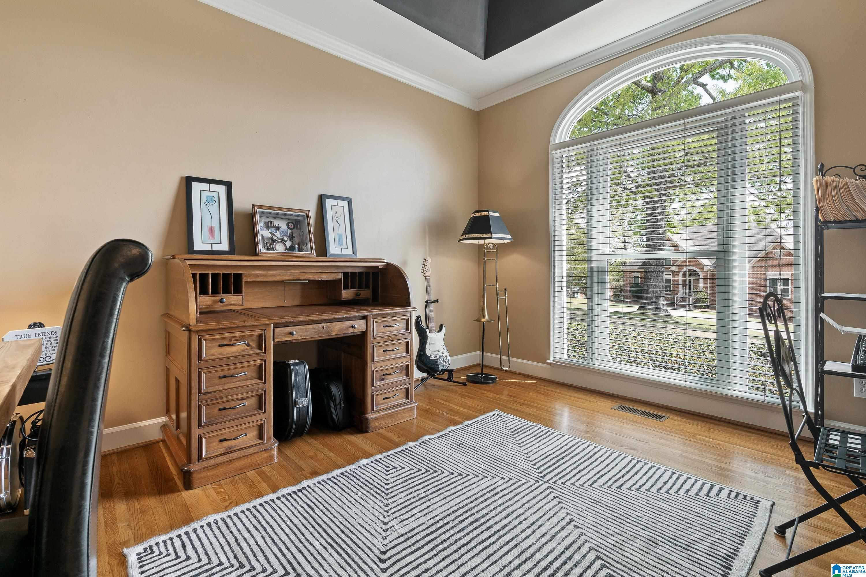 121 SOUTHVIEW DRIVE