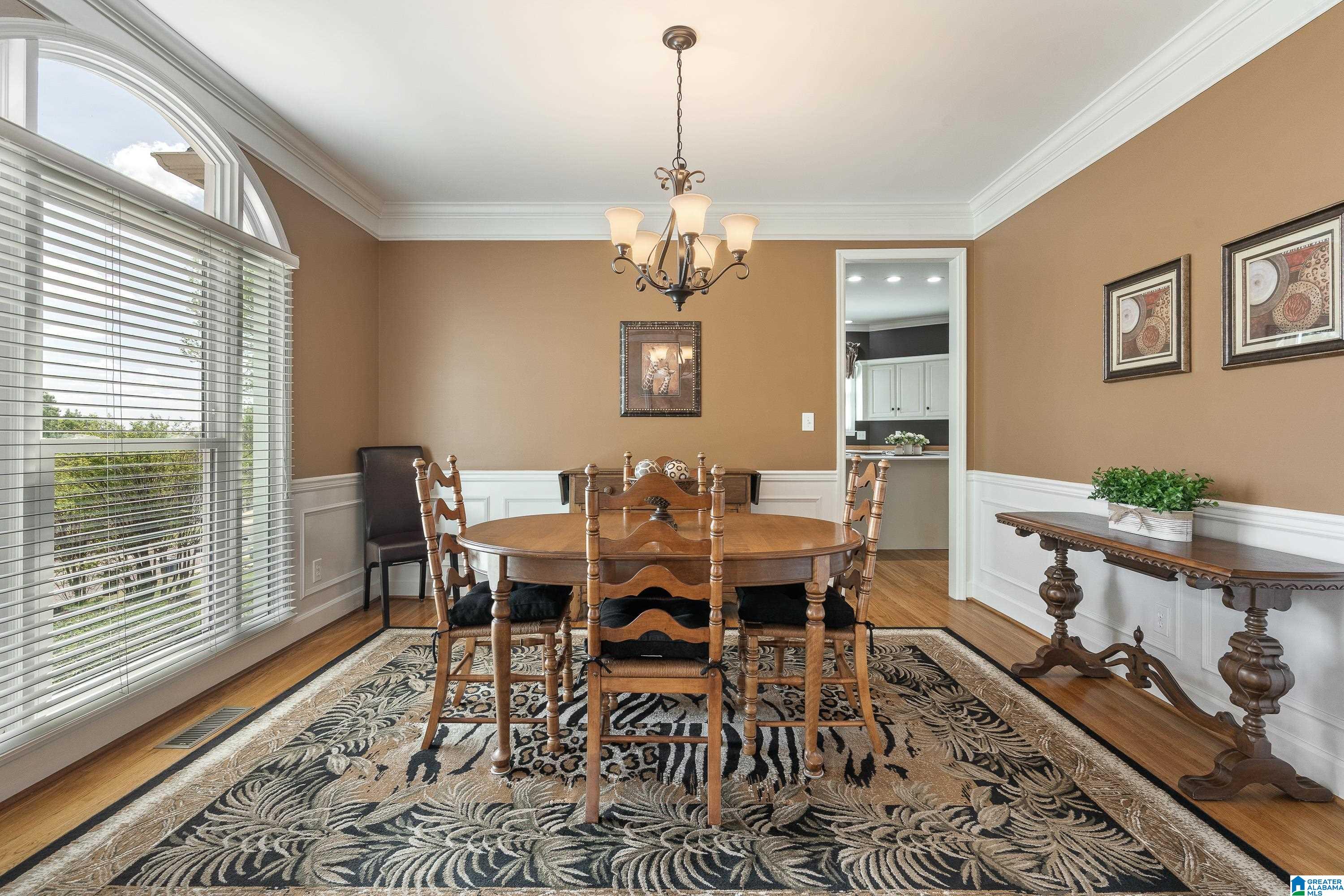 121 SOUTHVIEW DRIVE