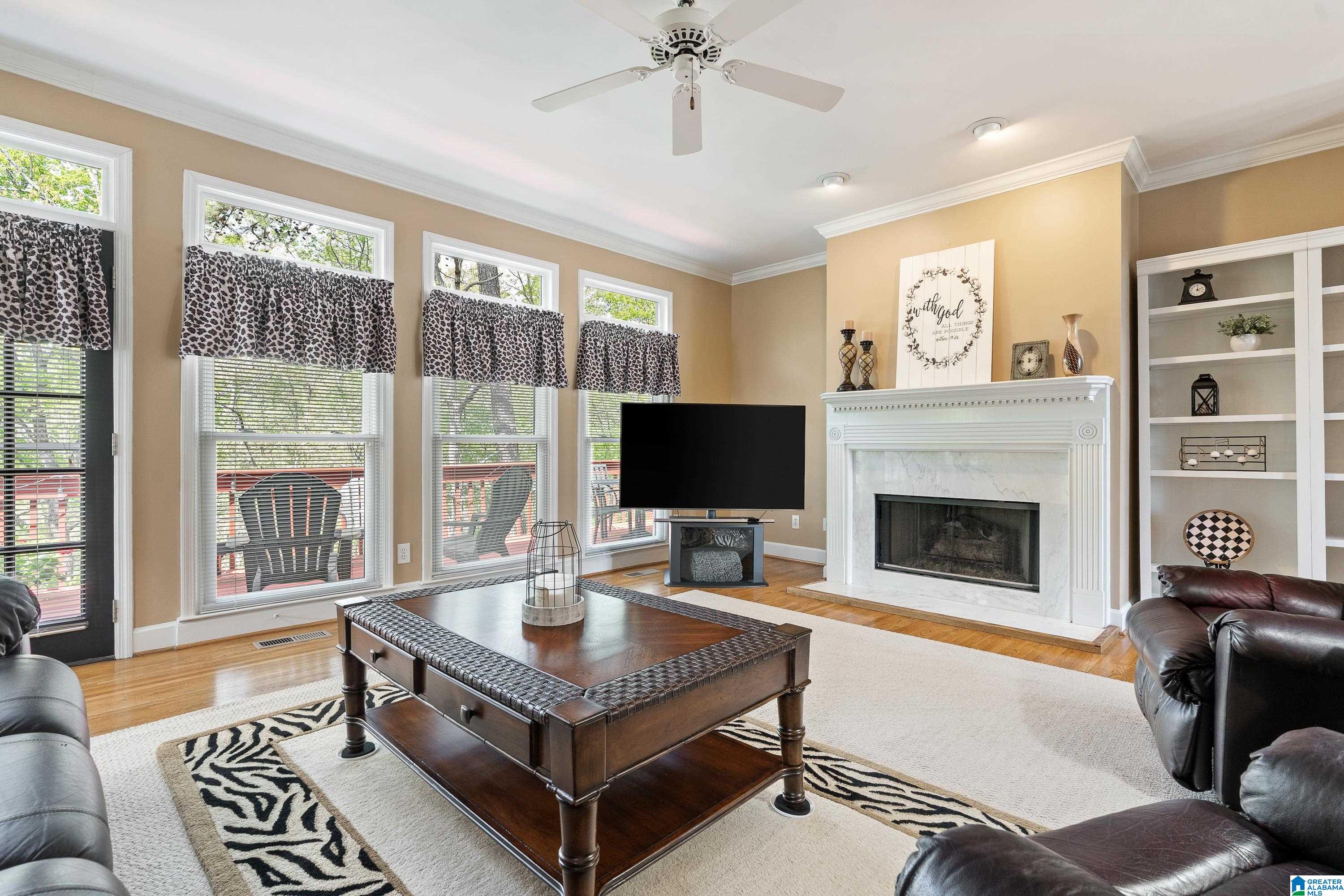 121 SOUTHVIEW DRIVE