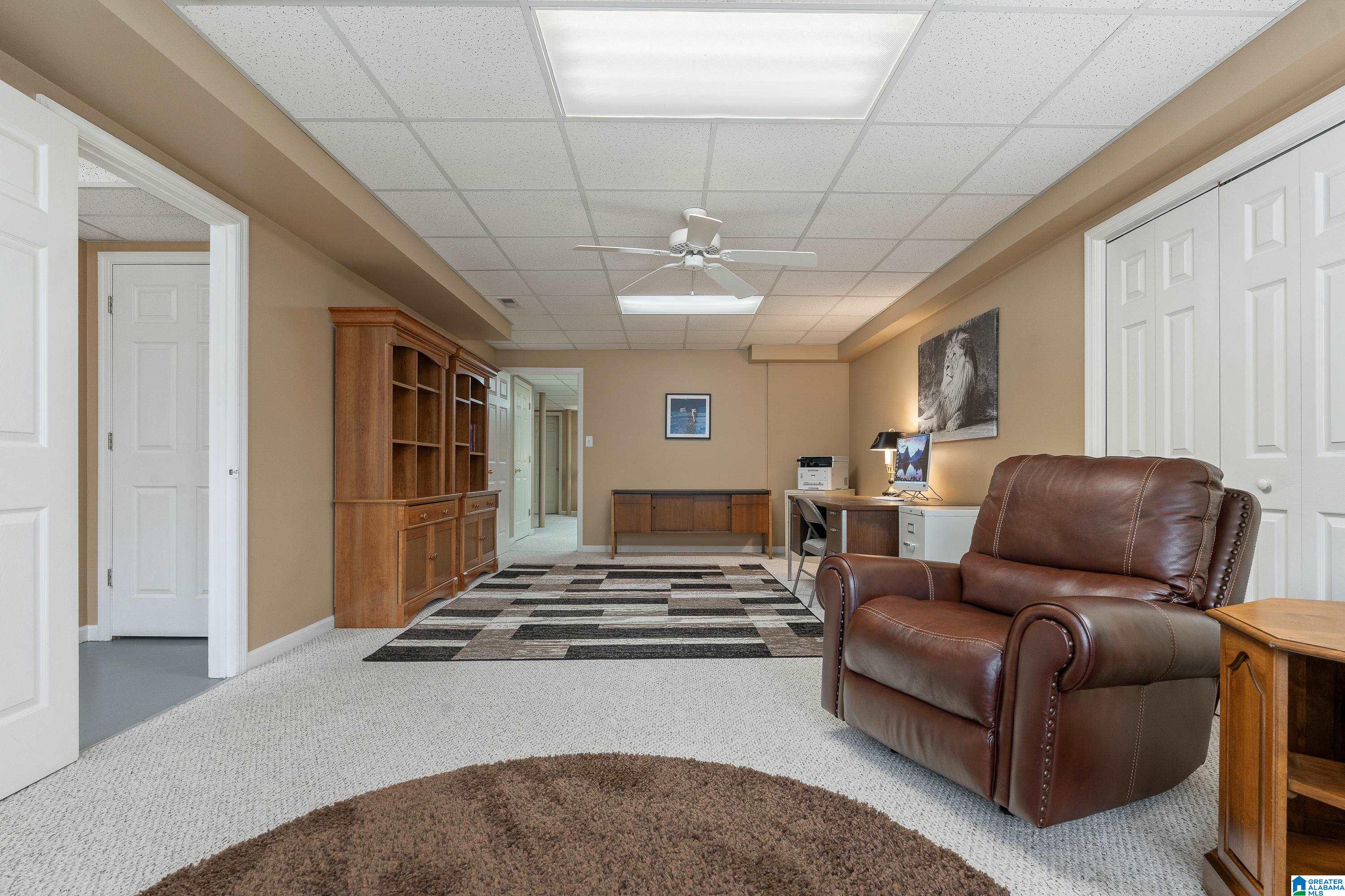 121 SOUTHVIEW DRIVE