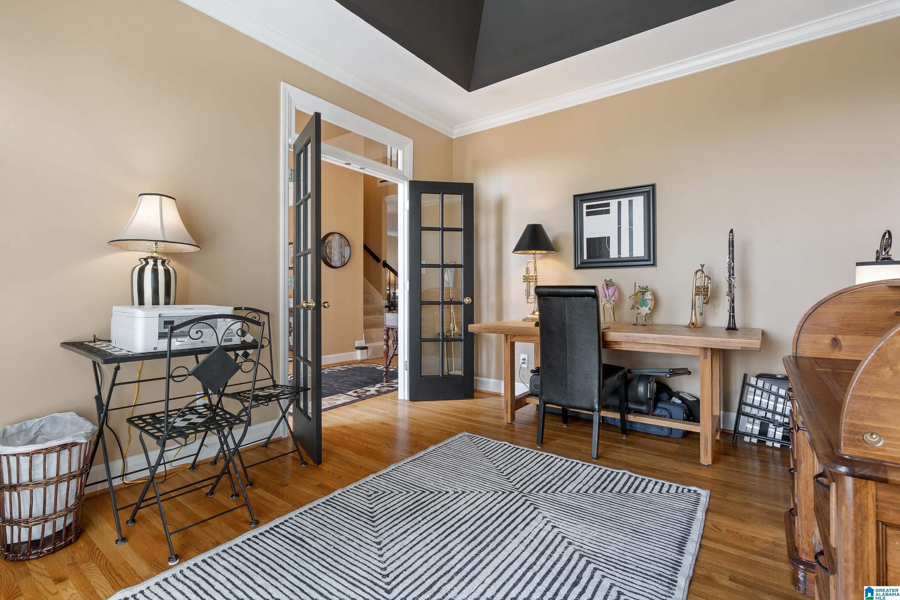 121 SOUTHVIEW DRIVE